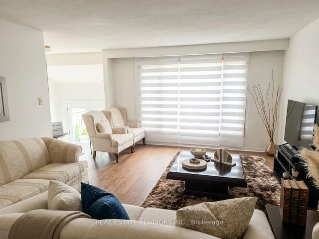 36 Mount Pleasant Dr, Brampton 4
