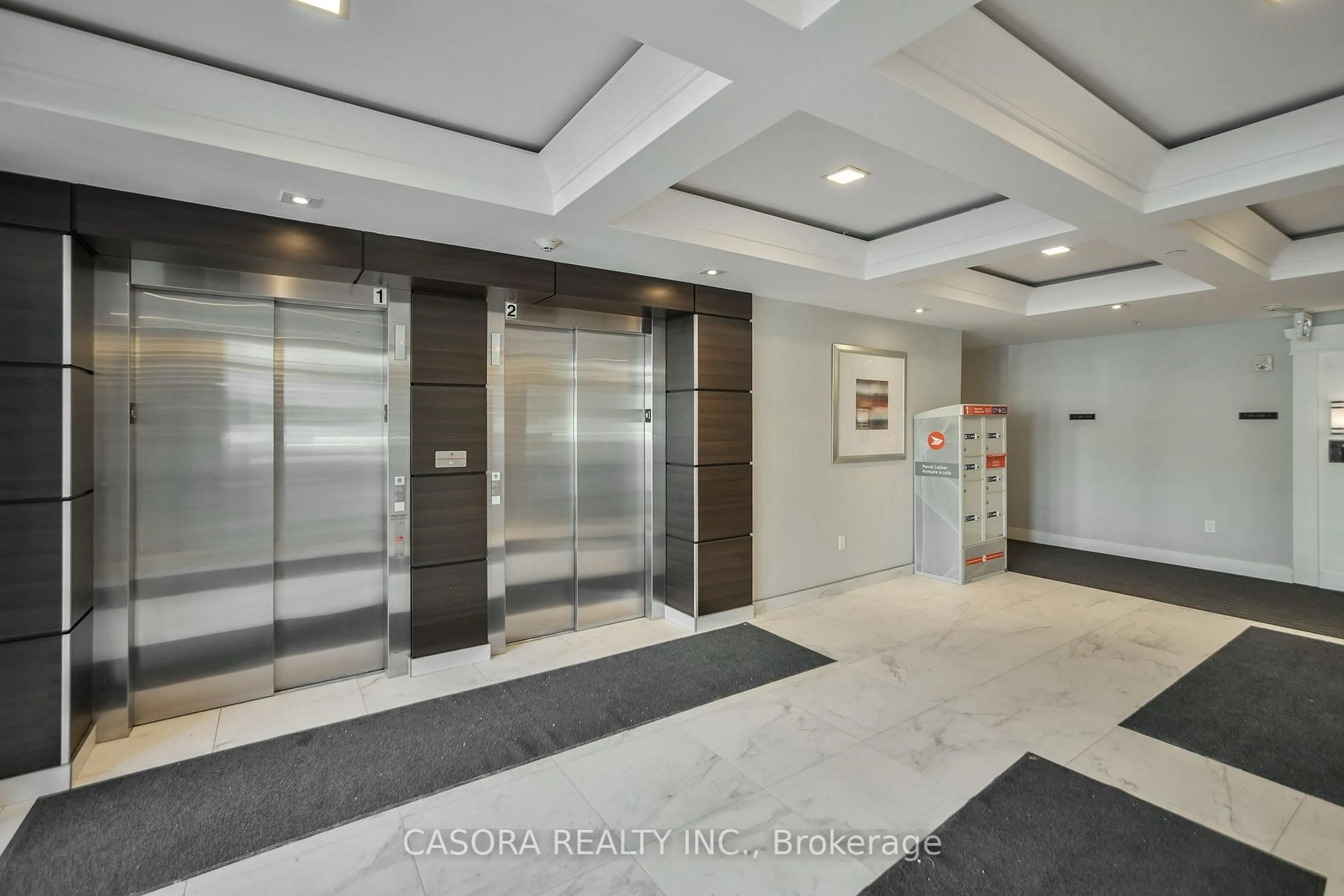 Indoor foyer for 640 Sauve St #111, Milton Ontario L9T 9A7