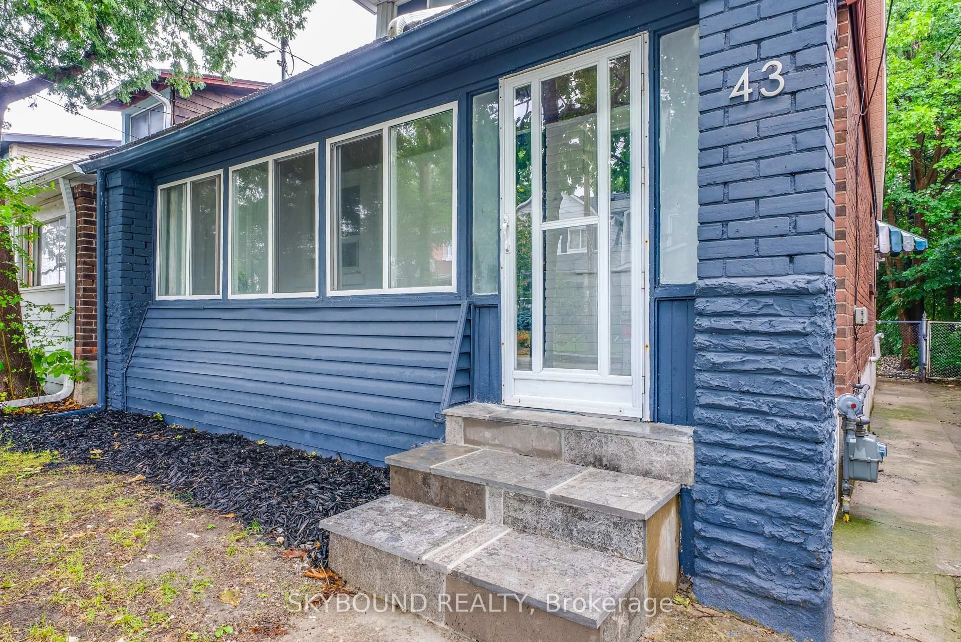 Unknown for 43 Craydon Ave, Toronto Ontario M6M 2C8