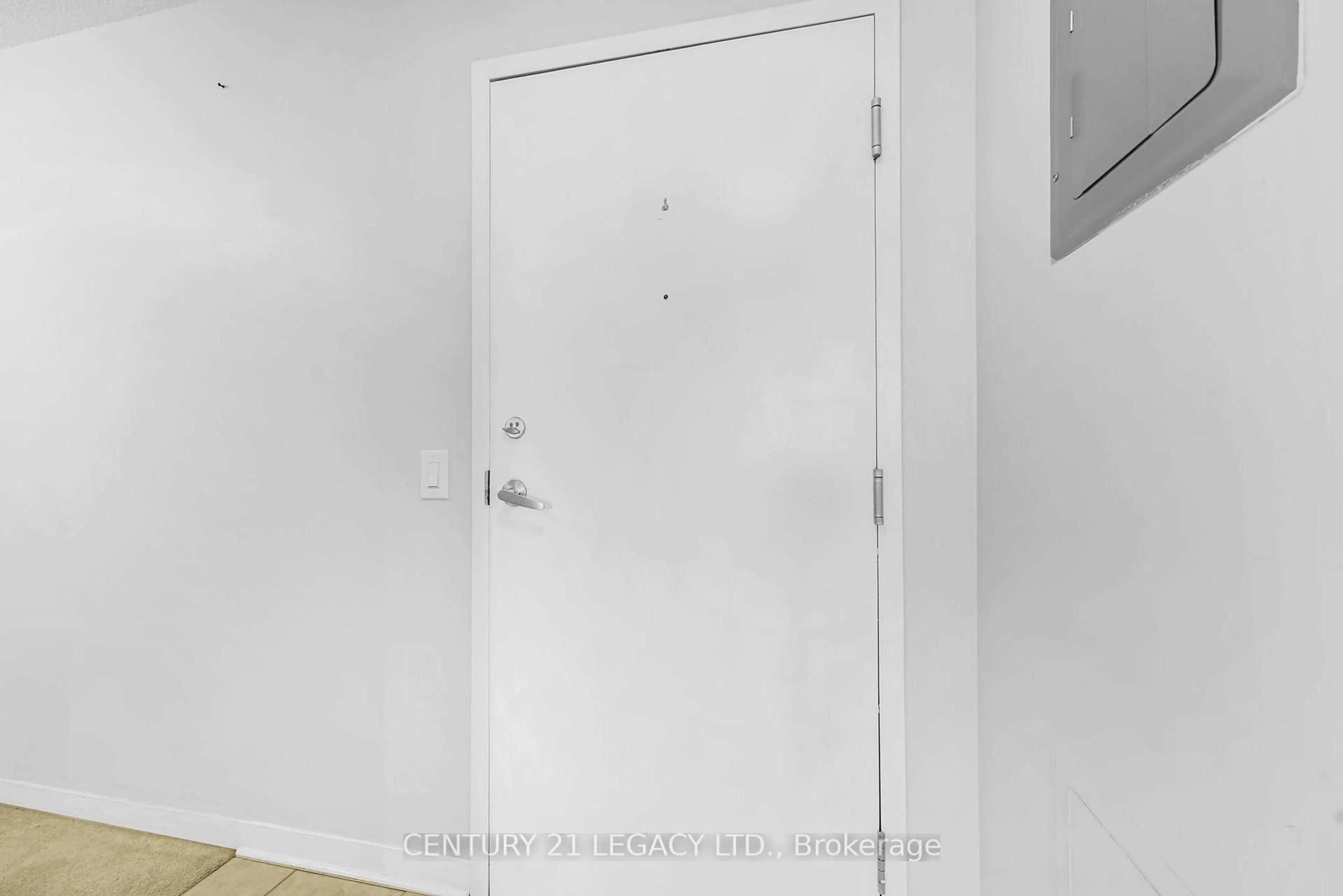 Indoor entryway for 8 Dayspring Circ #1307, Brampton Ontario L6P 2Z7