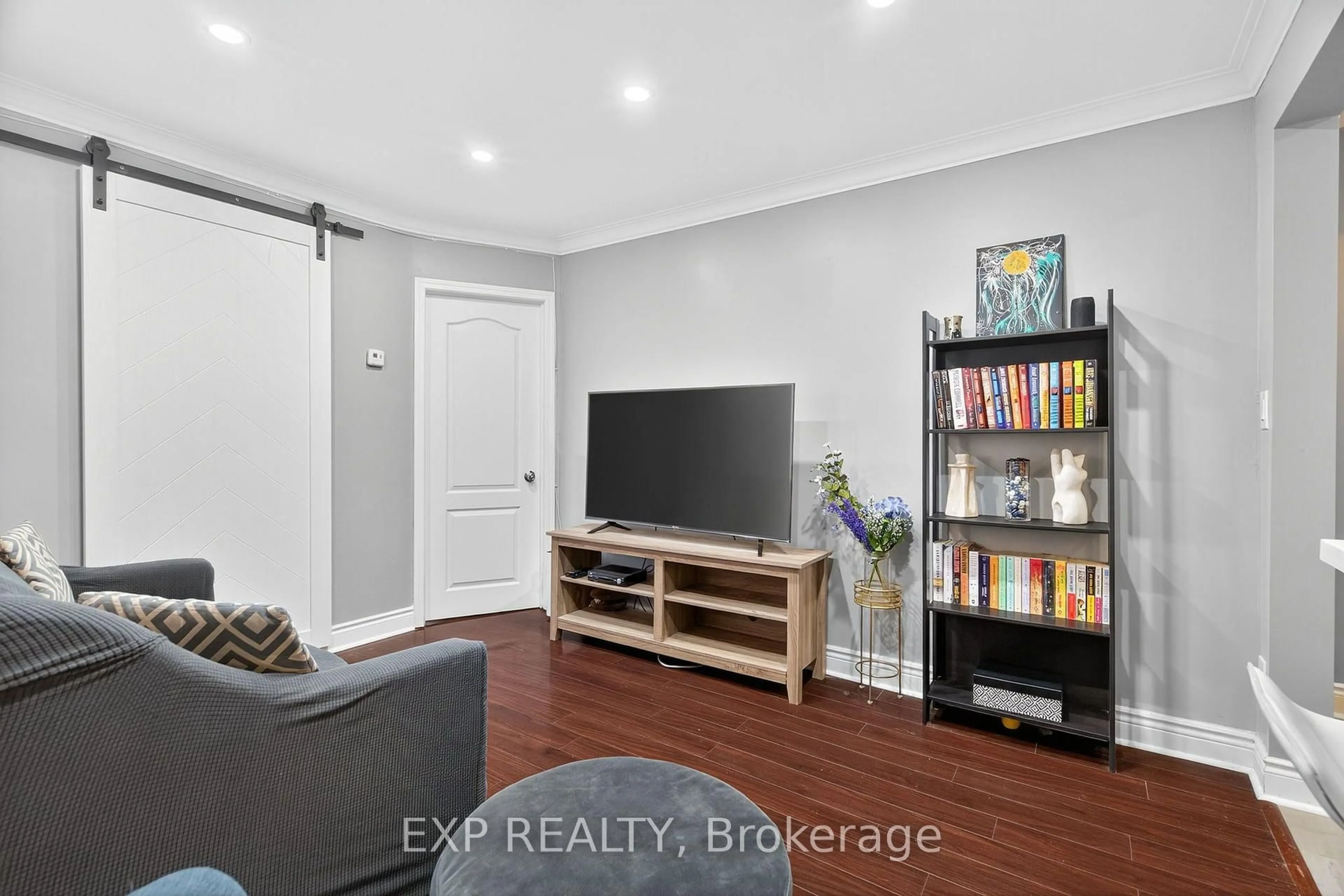 Unknown for 358 McRoberts Ave, Toronto Ontario M6E 4P9