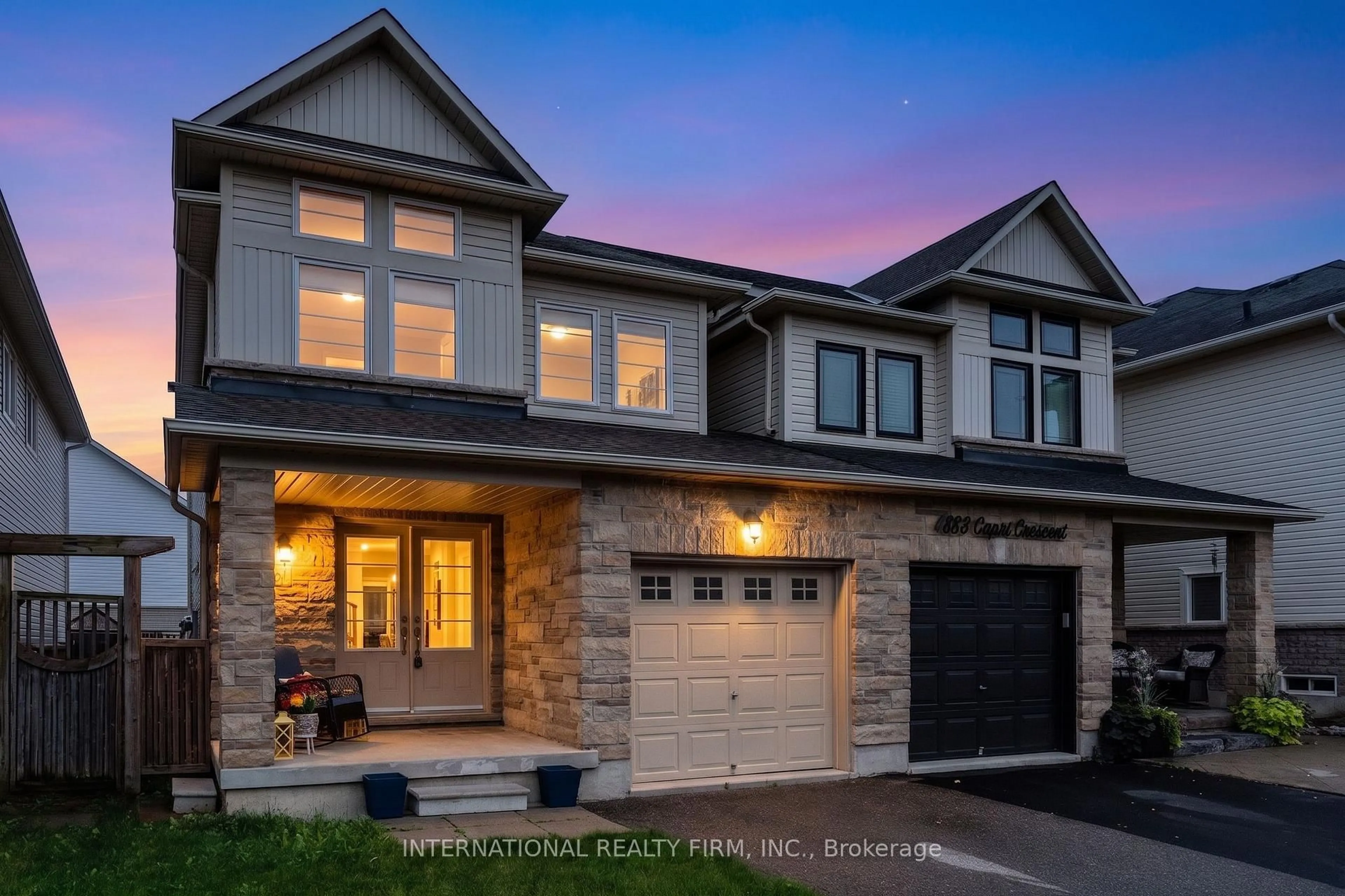 Home with brick exterior material, street for 4881 CAPRI Cres, Burlington Ontario L7M 0H8