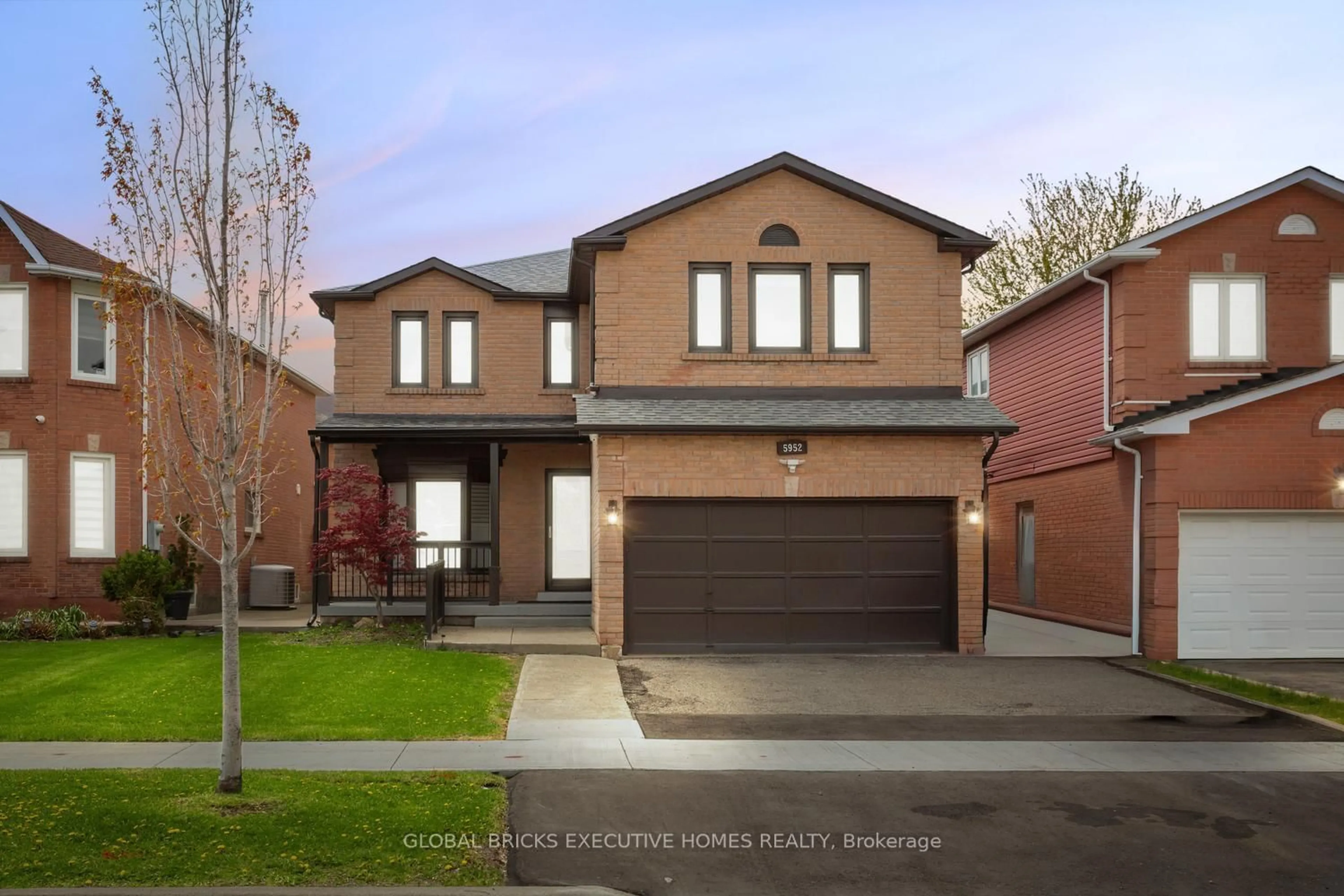 Home with brick exterior material, street for 5952 Grossbeak Dr, Mississauga Ontario L5N 6B3