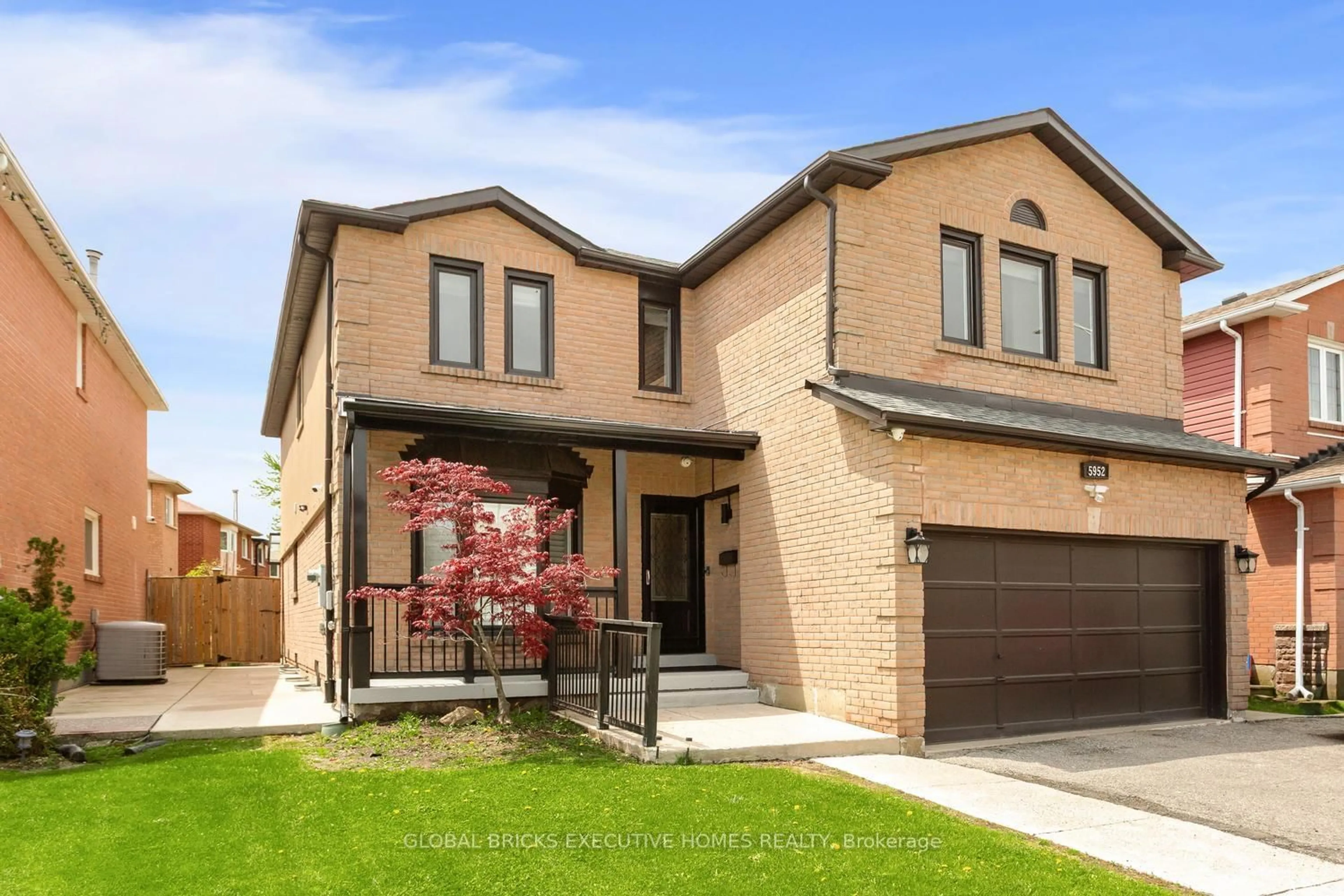 Home with brick exterior material, street for 5952 Grossbeak Dr, Mississauga Ontario L5N 6B3