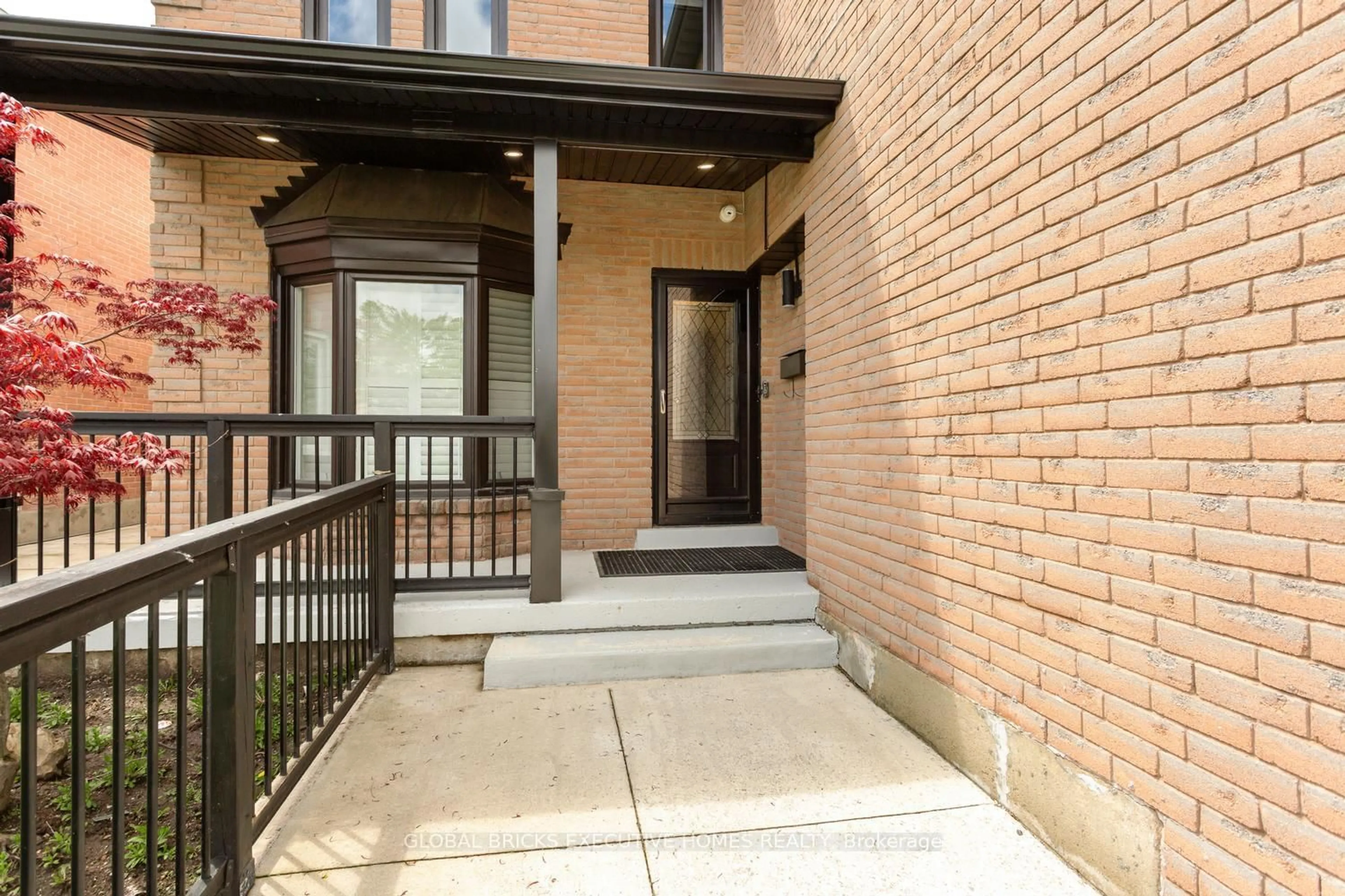 Unknown for 5952 Grossbeak Dr, Mississauga Ontario L5N 6B3
