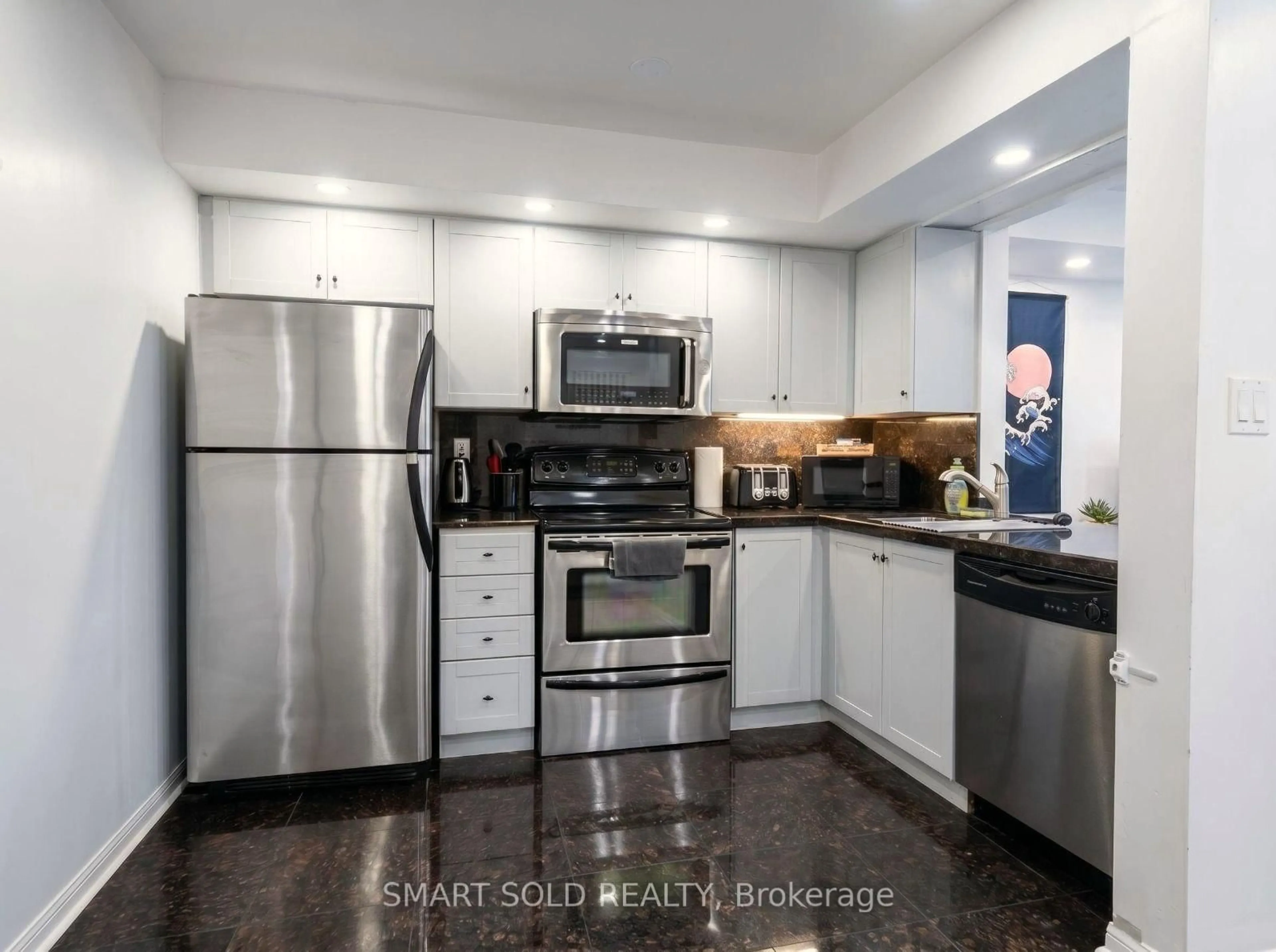 Standard kitchen, unknown for 15 Laidlaw St #608, Toronto Ontario M6K 1X3
