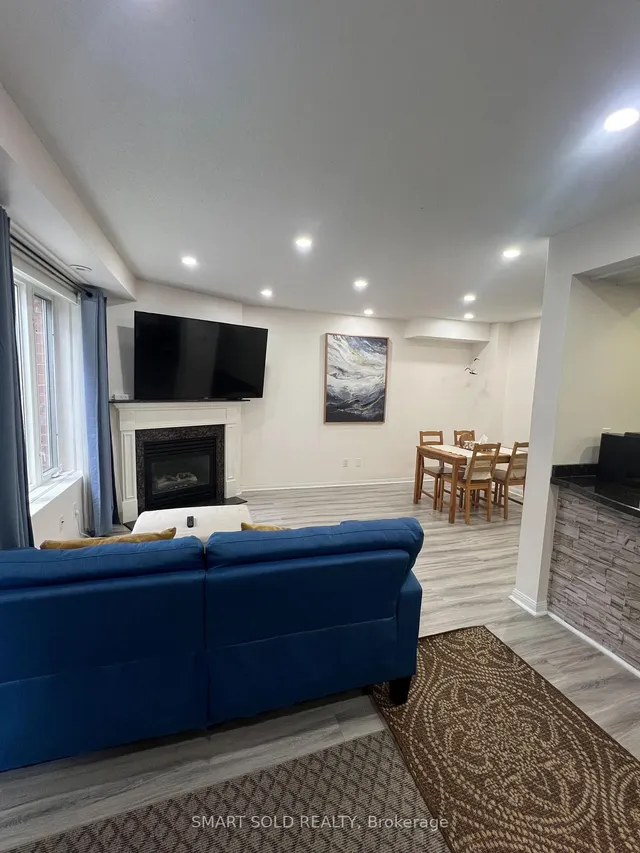 15 Laidlaw St #608, Toronto 2