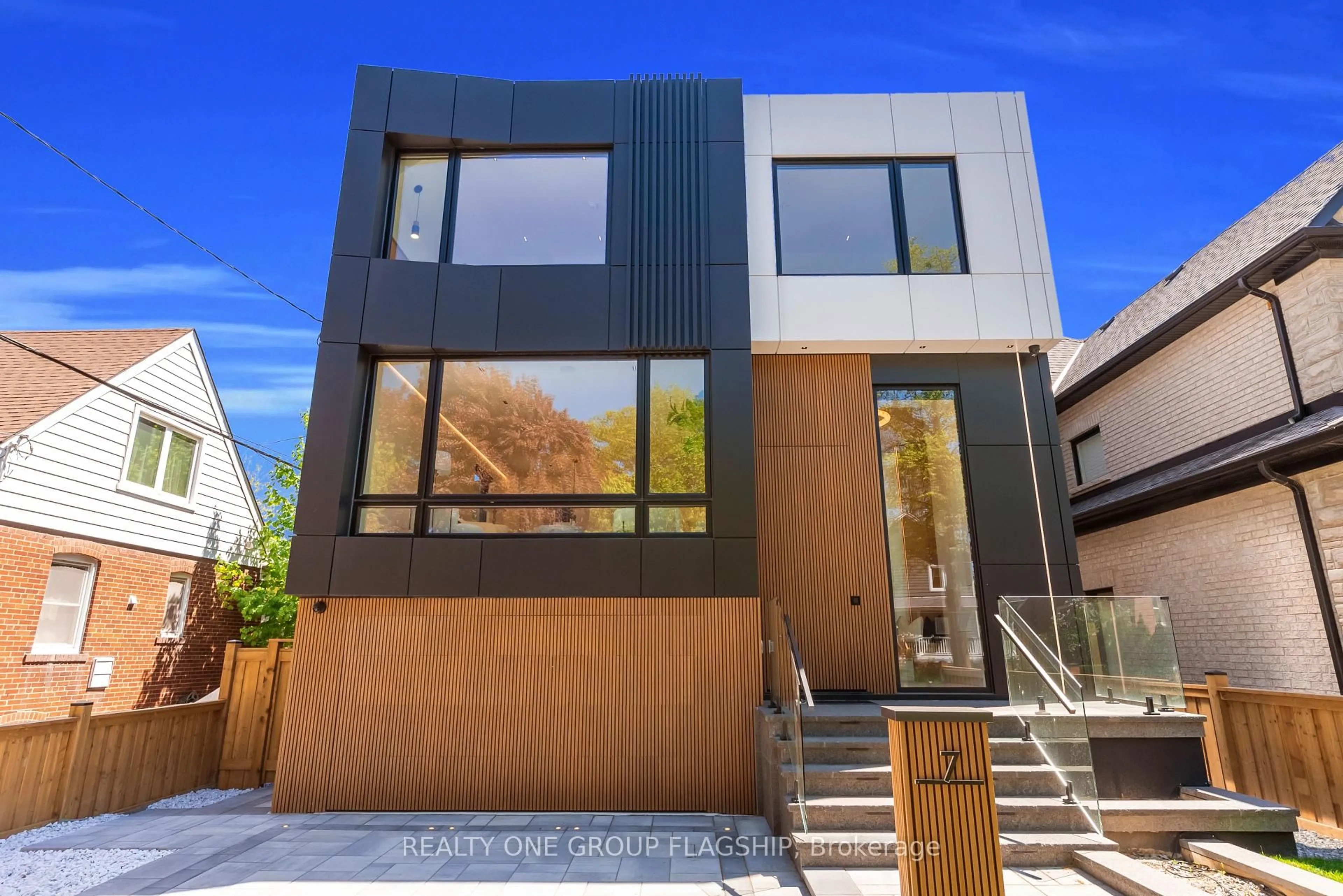 Home with vinyl exterior material, street for 7 Bentley Dr, Toronto Ontario M8Z 3L9