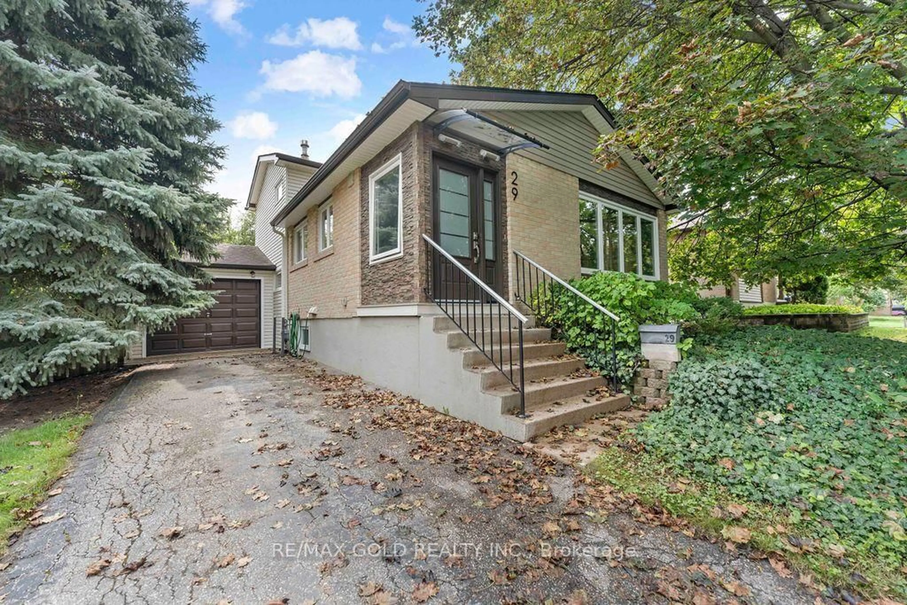 Home with brick exterior material, street for 29 Carberry Cres, Brampton Ontario L6V 2G1