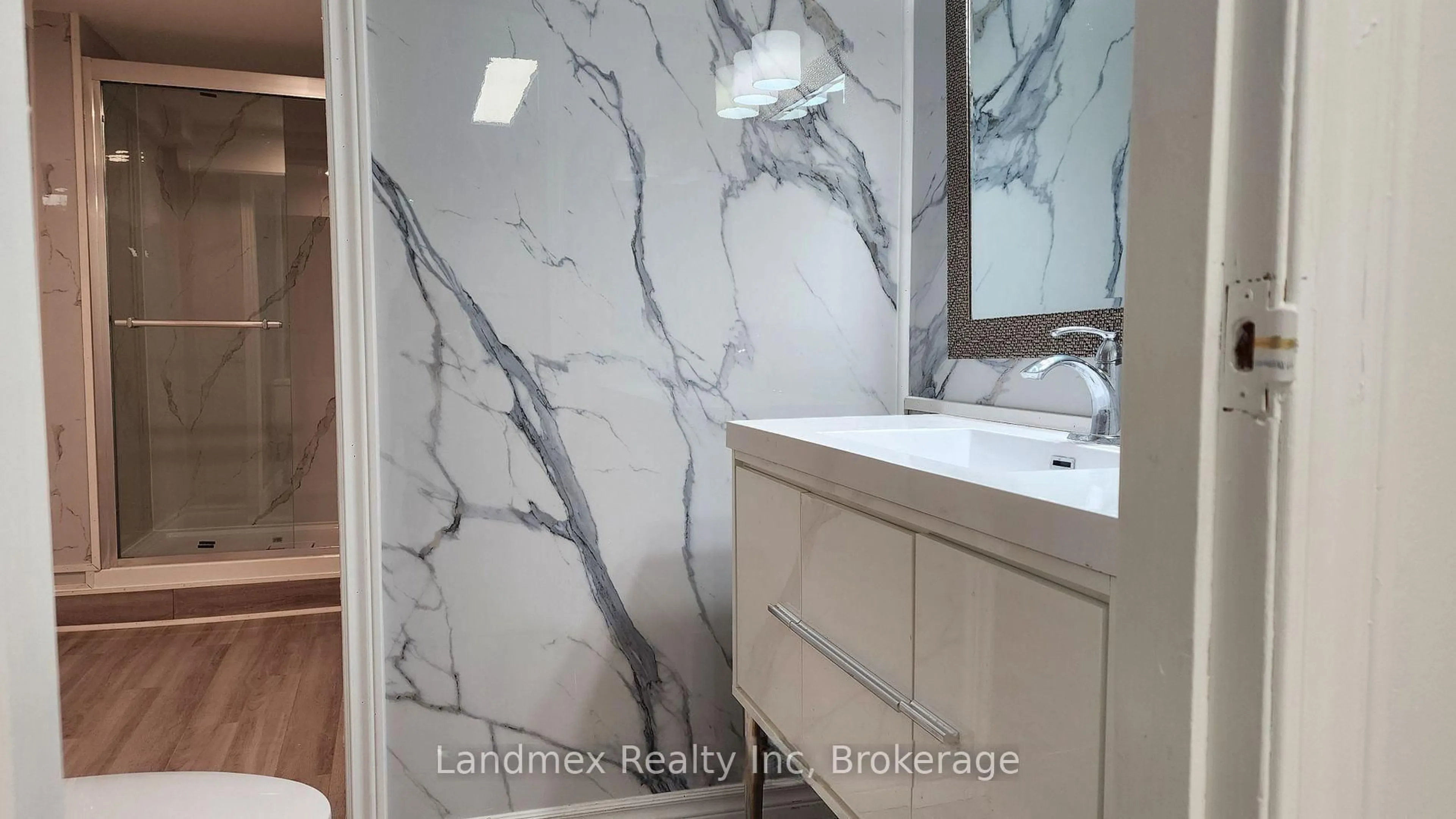 Contemporary bathroom, ceramic/tile floor for 6636 Edenwood Dr, Mississauga Ontario L5N 3J9