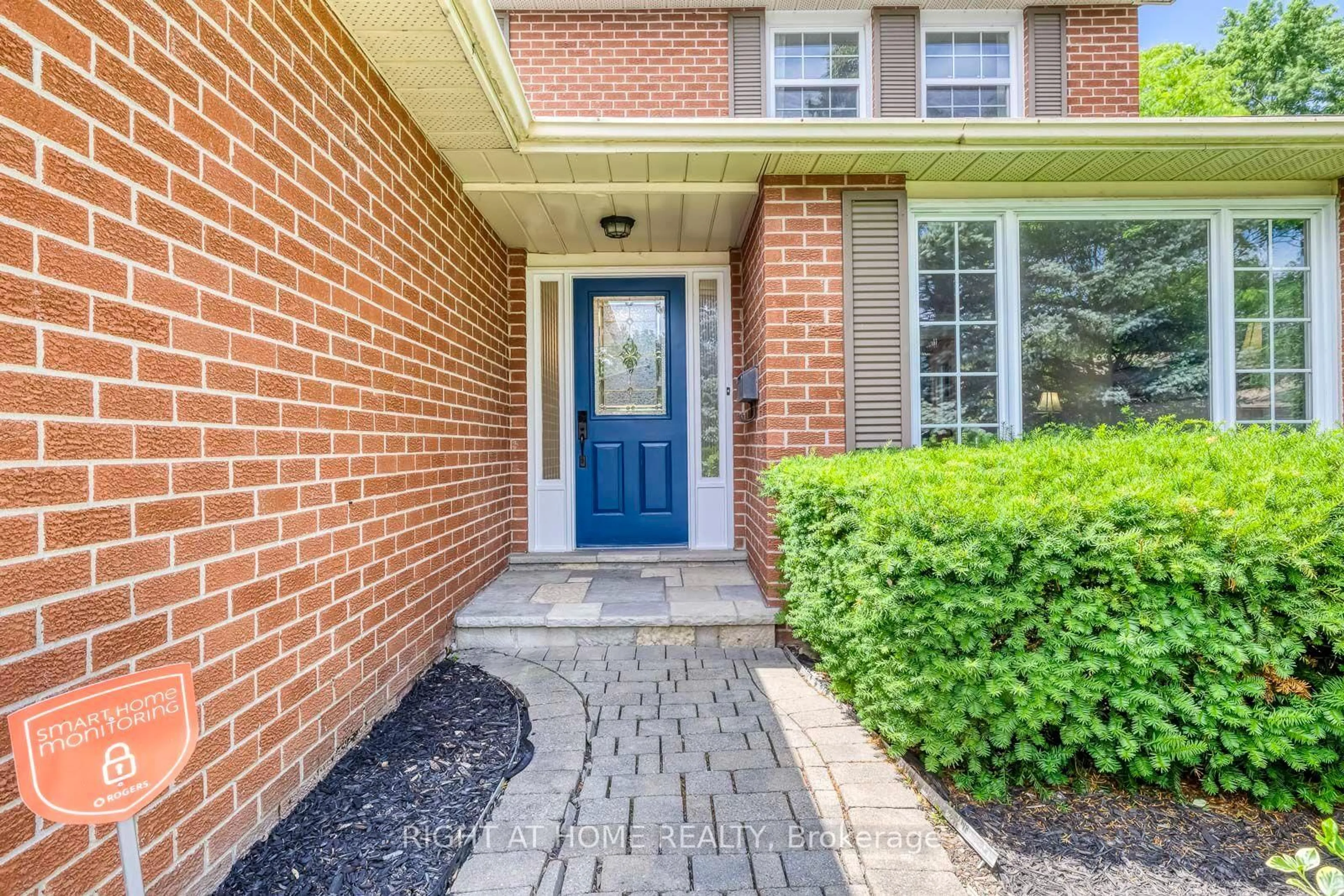 Home with brick exterior material, street for 1025 Vanier Dr, Mississauga Ontario L5H 4B2