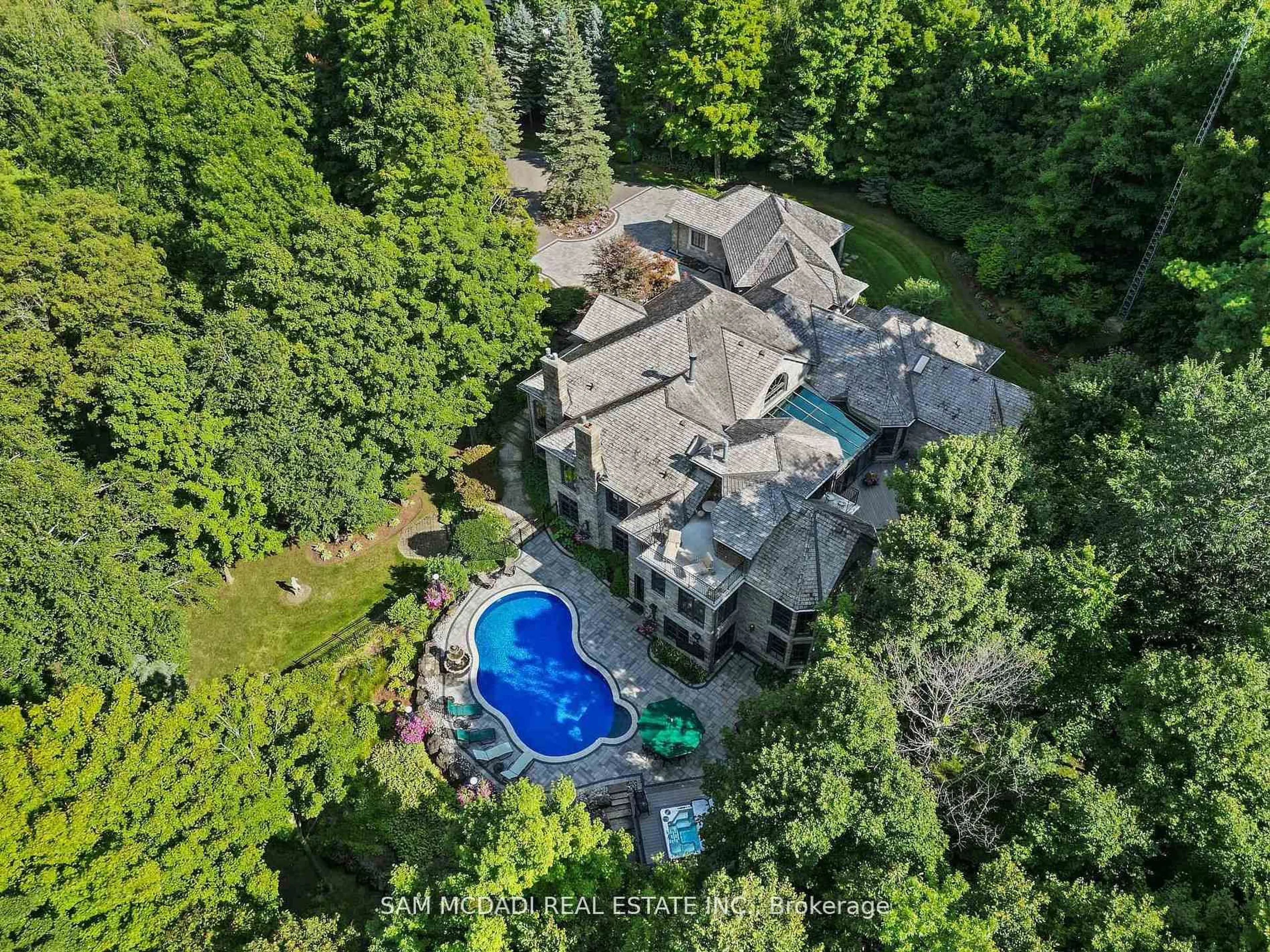 A pic from outside/outdoor area/front of a property/back of a property/a pic from drone, forest/trees view for 10140 Pineview Tr, Milton Ontario L0P 1B0