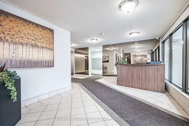 18 Knightsbridge Rd #508, Brampton 5