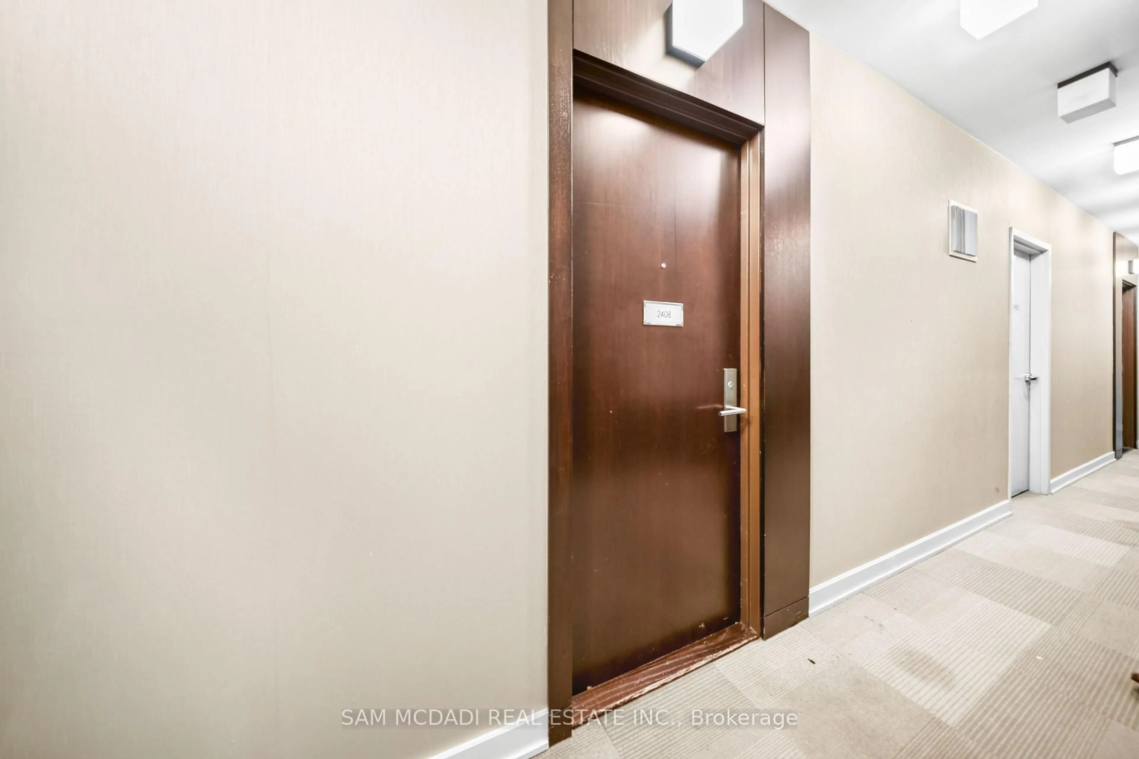Indoor foyer for 60 Absolute Ave #2408, Mississauga Ontario L4Z 0A9