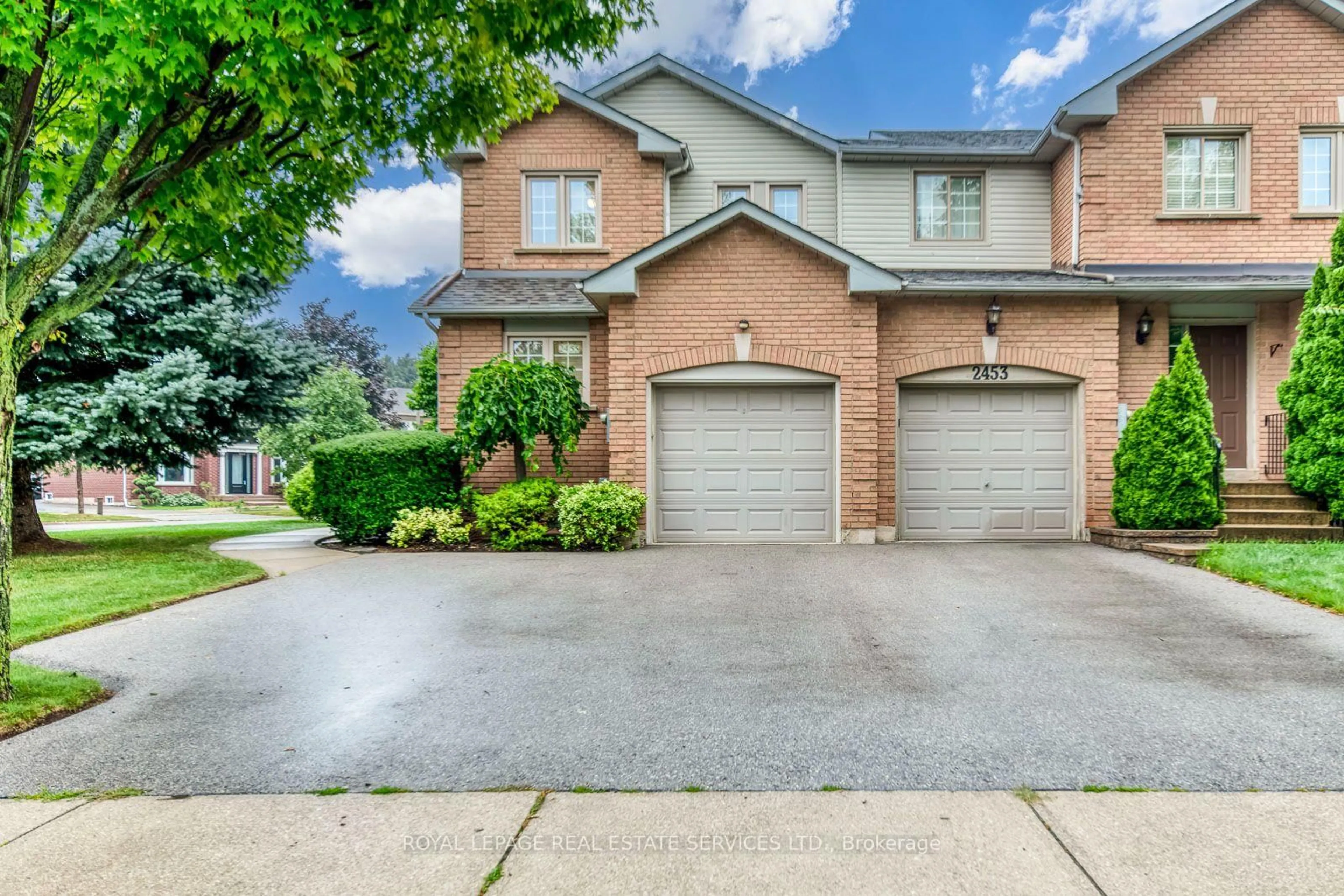 Home with brick exterior material, street for 2455 New Wood Dr, Oakville Ontario L6H 5Y3