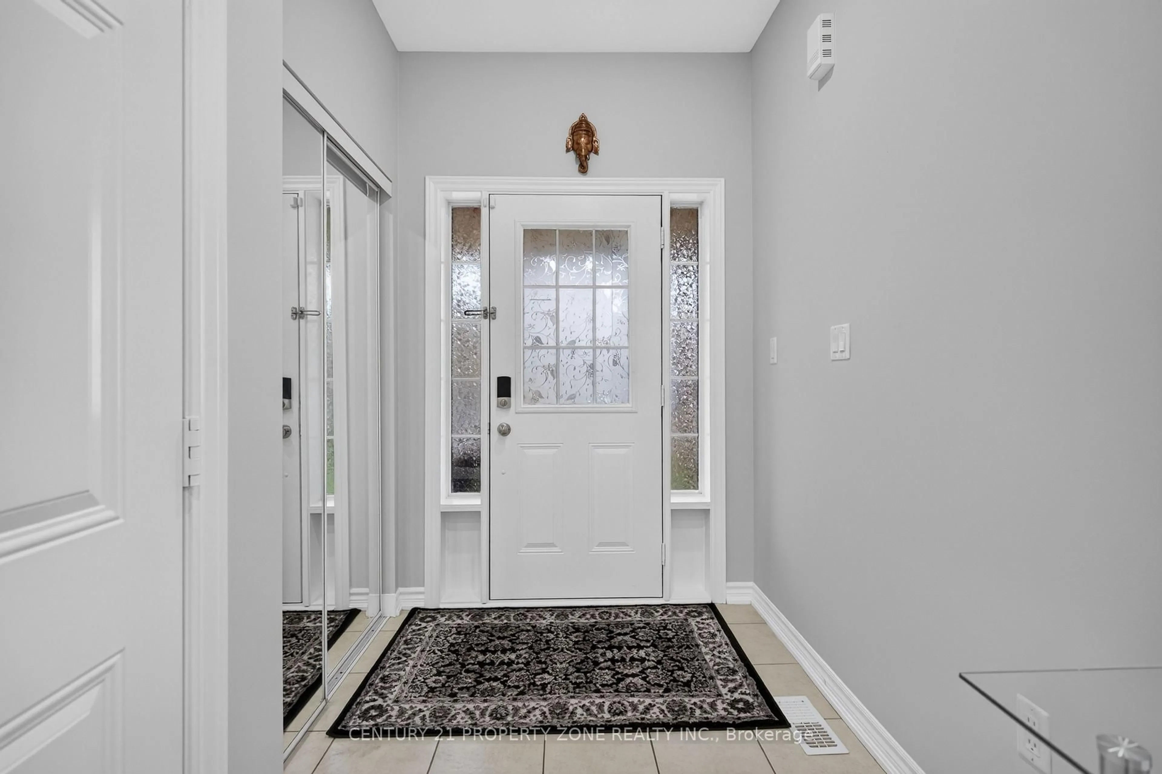 Indoor entryway for 11 Selsdon St, Brampton Ontario L6X 3E3