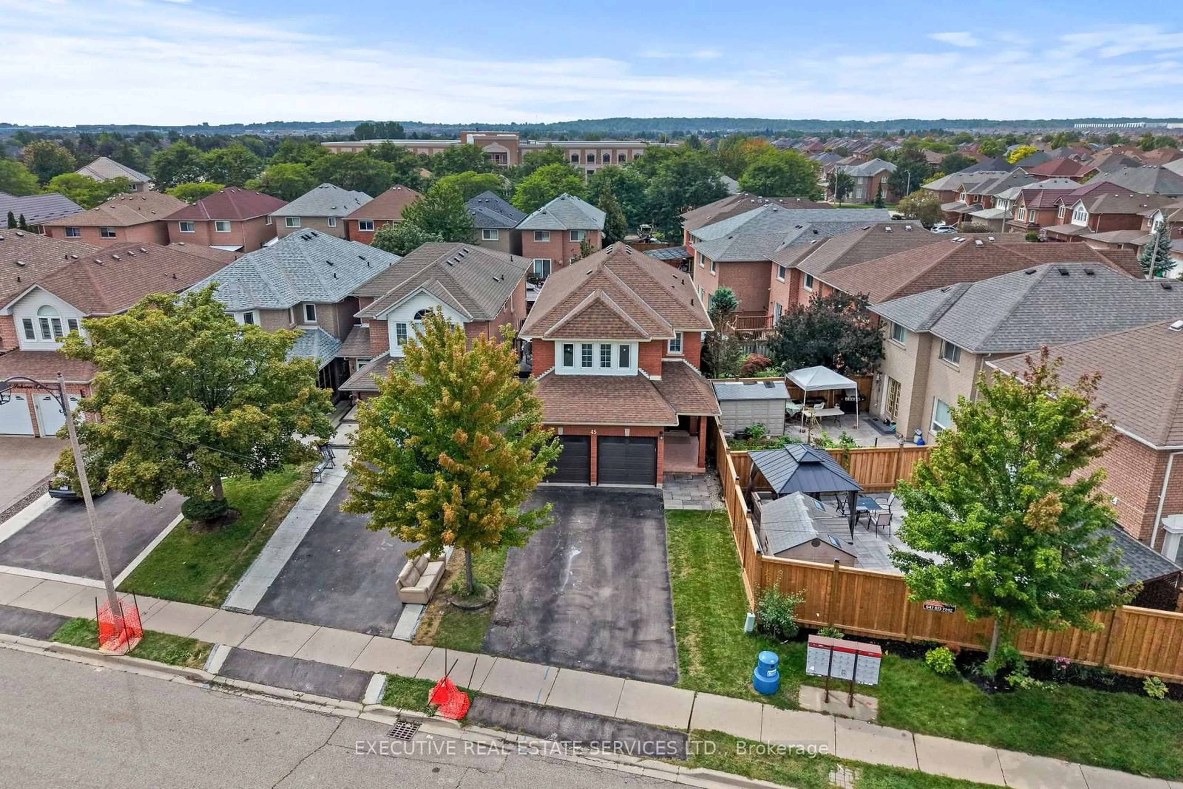 A pic from outside/outdoor area/front of a property/back of a property/a pic from drone, street for 45 Sahara Tr, Brampton Ontario L6R 1P3