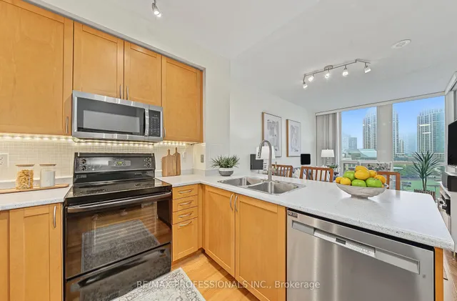 3939 Duke Of York Blvd #801, Mississauga 5