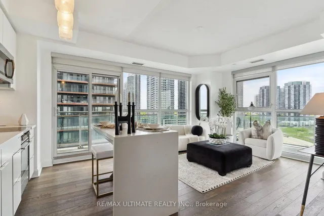 33 Shore Breeze Dr #1003, Toronto 4