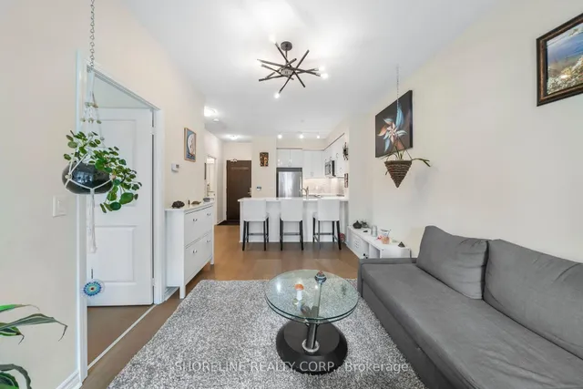 39 Annie Craig Dr #1502, Toronto 4