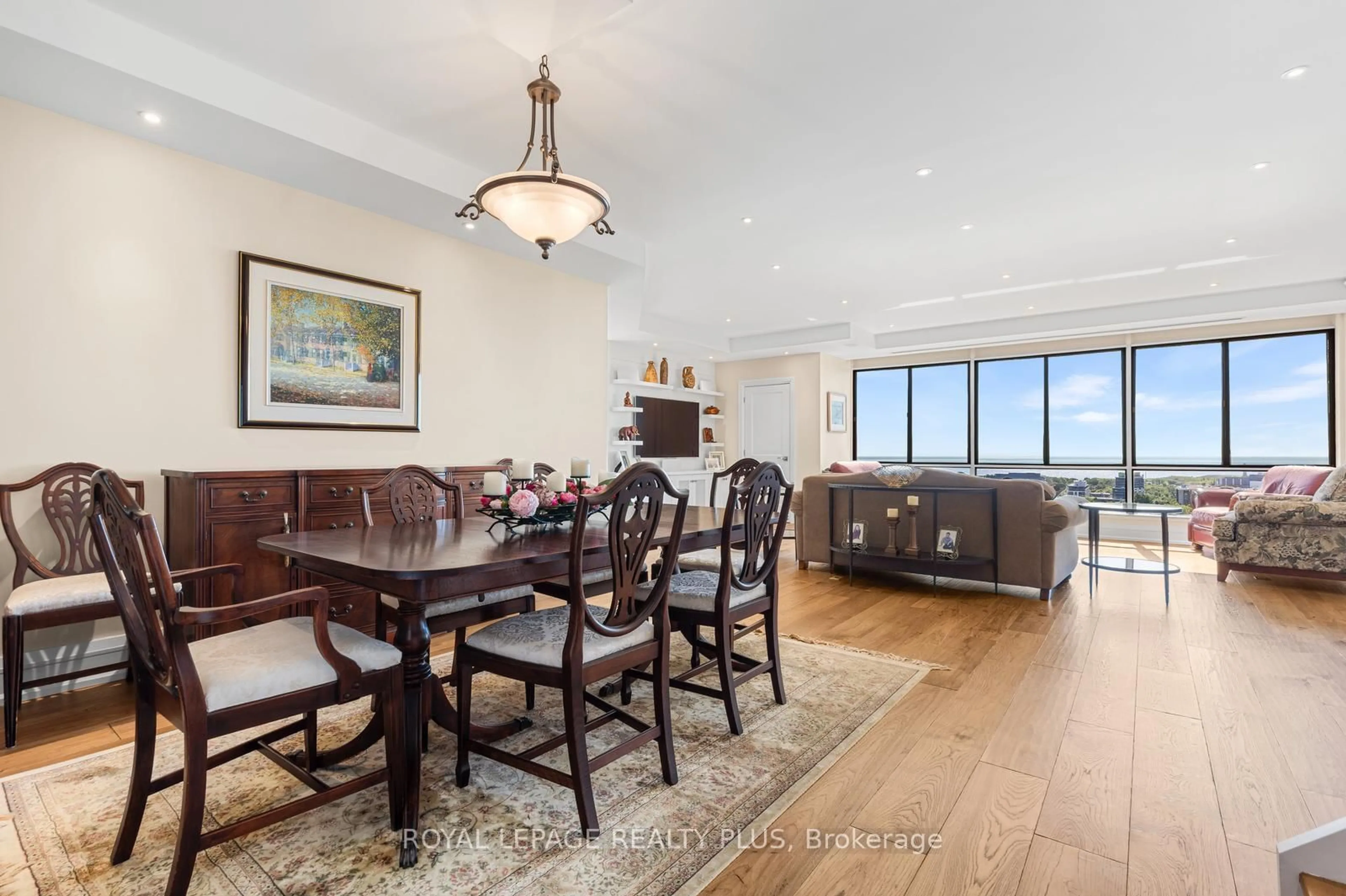 Dining room, unknown for 1400 Dixie Rd #2203, Mississauga Ontario L5E 3E1