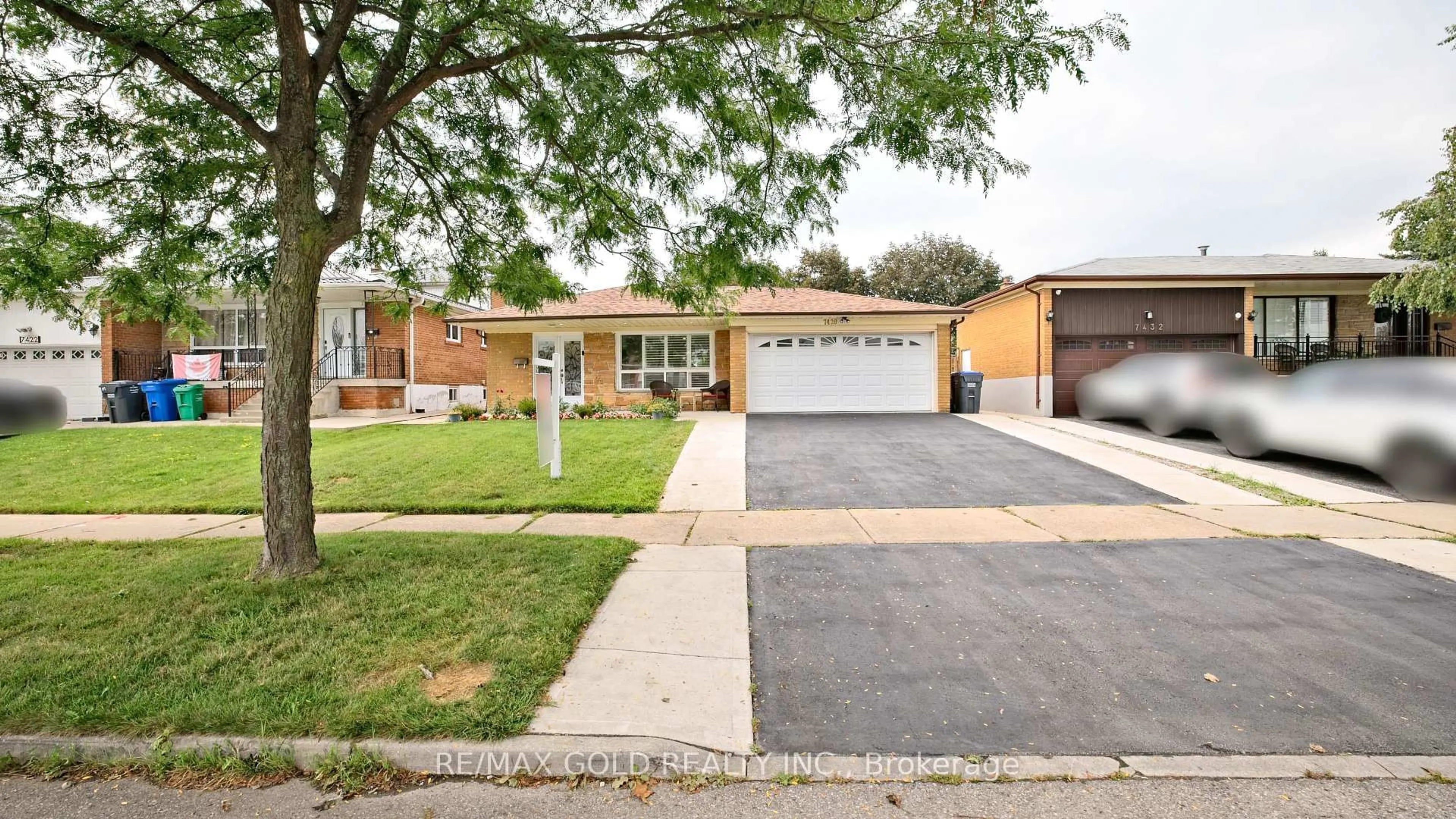 Home with brick exterior material, street for 7428 Pickfair Dr, Mississauga Ontario L4T 2M9