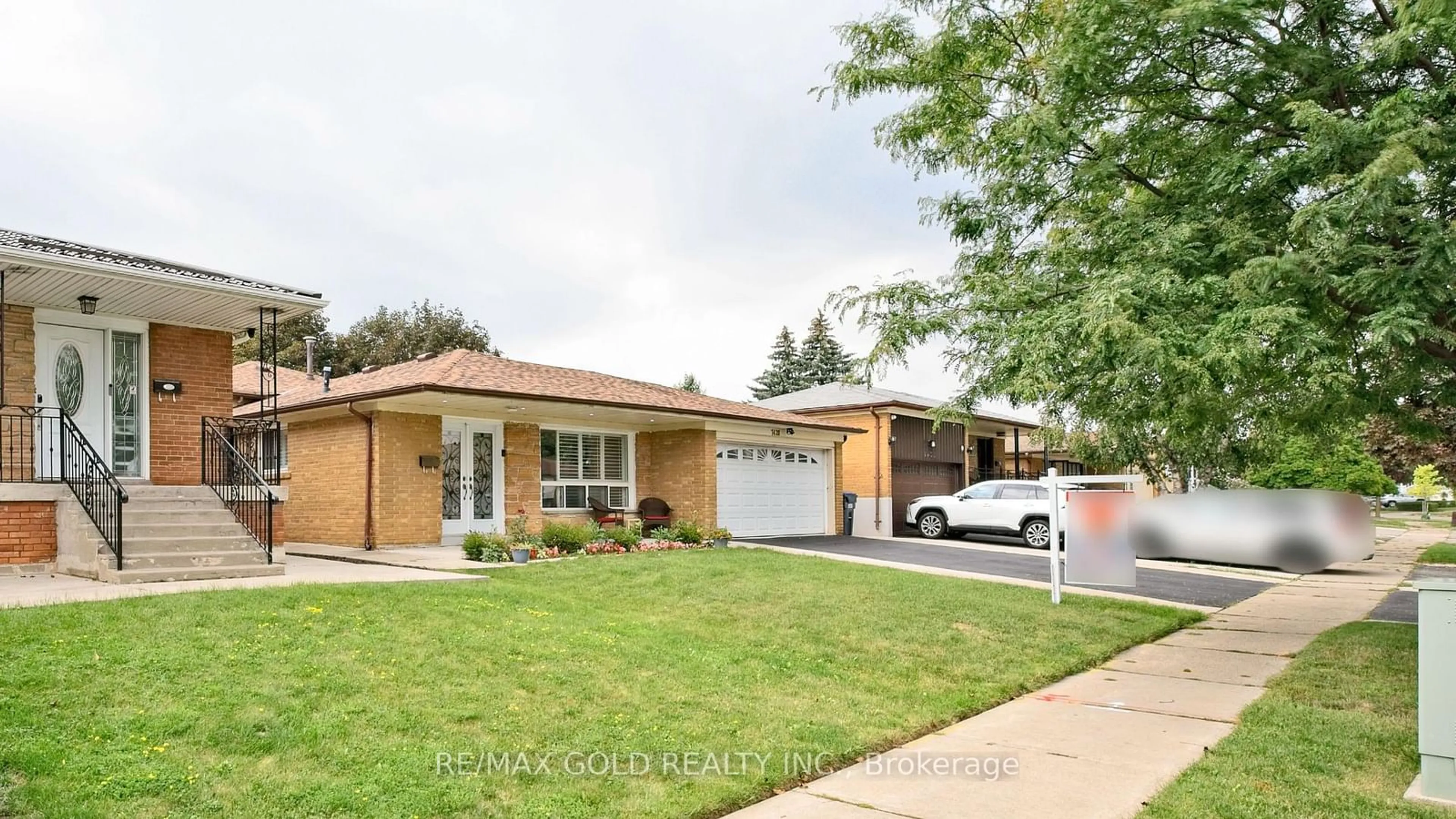 Home with brick exterior material, street for 7428 Pickfair Dr, Mississauga Ontario L4T 2M9