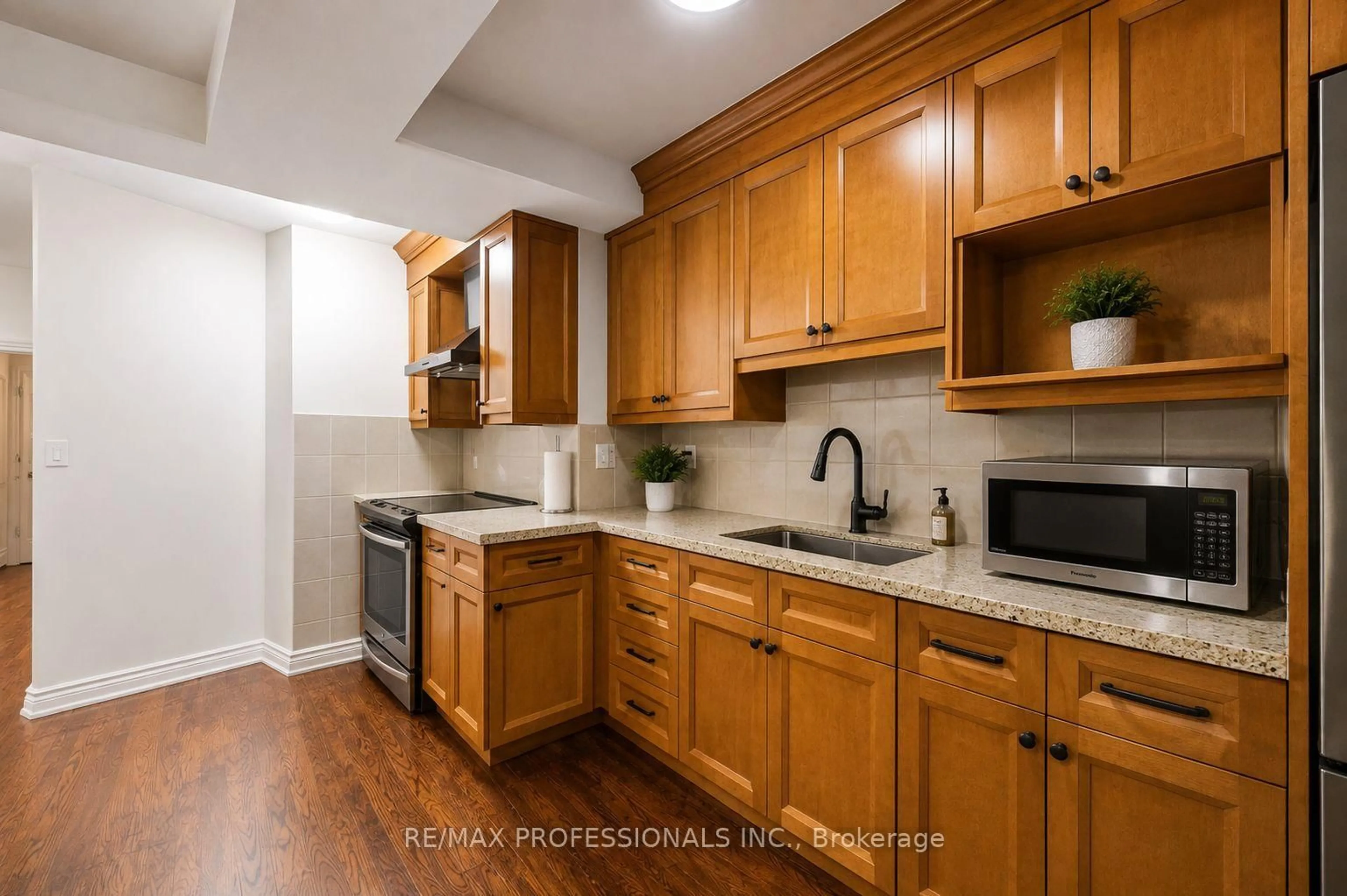Standard kitchen, unknown for 166 Caledonia Rd, Toronto Ontario M6E 4S7