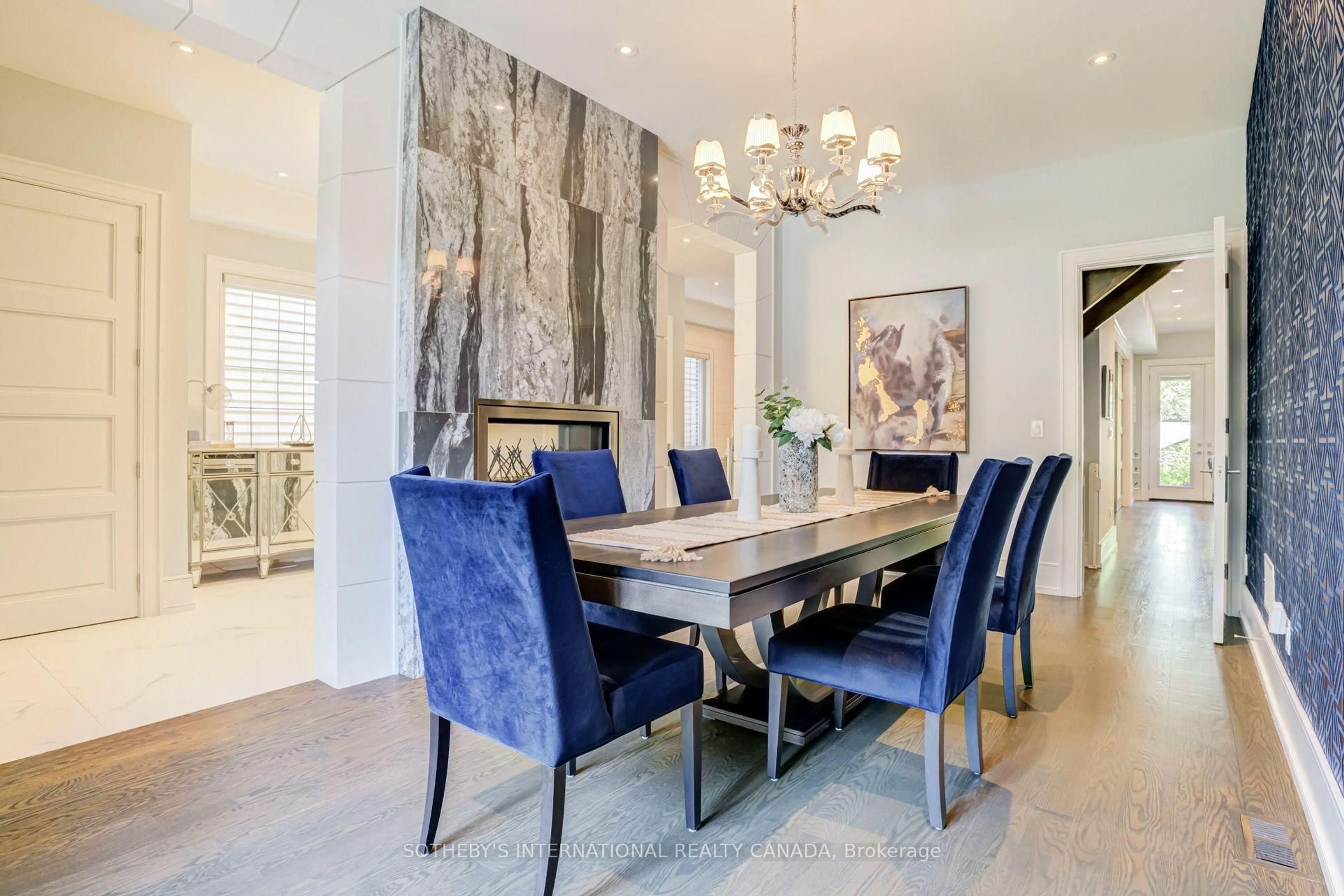 Dining room, unknown for 29 Oakwood Ave, Mississauga Ontario L5G 3L2