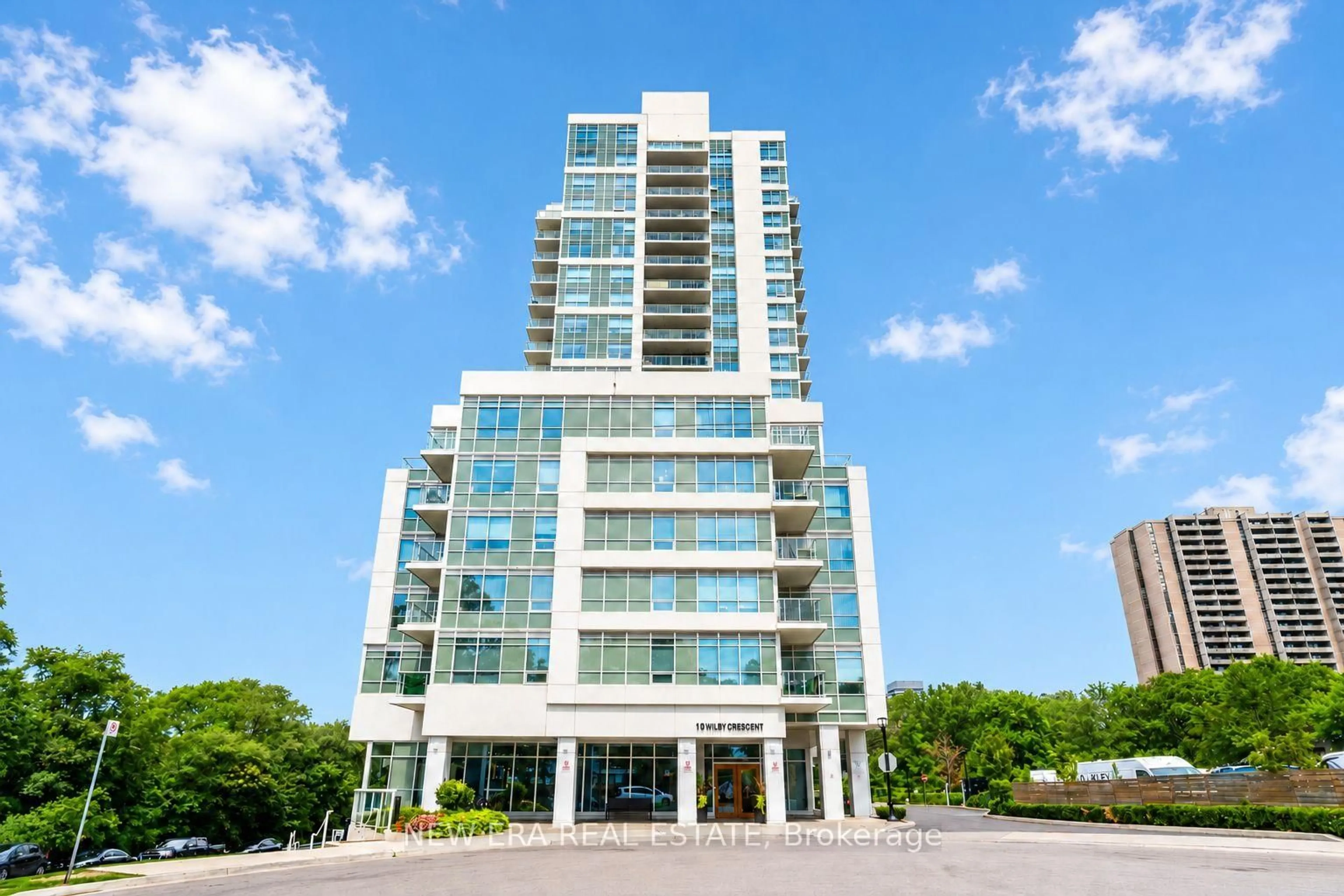 Indoor foyer for 10 Wilby Cres #506, Toronto Ontario M9N 0B6
