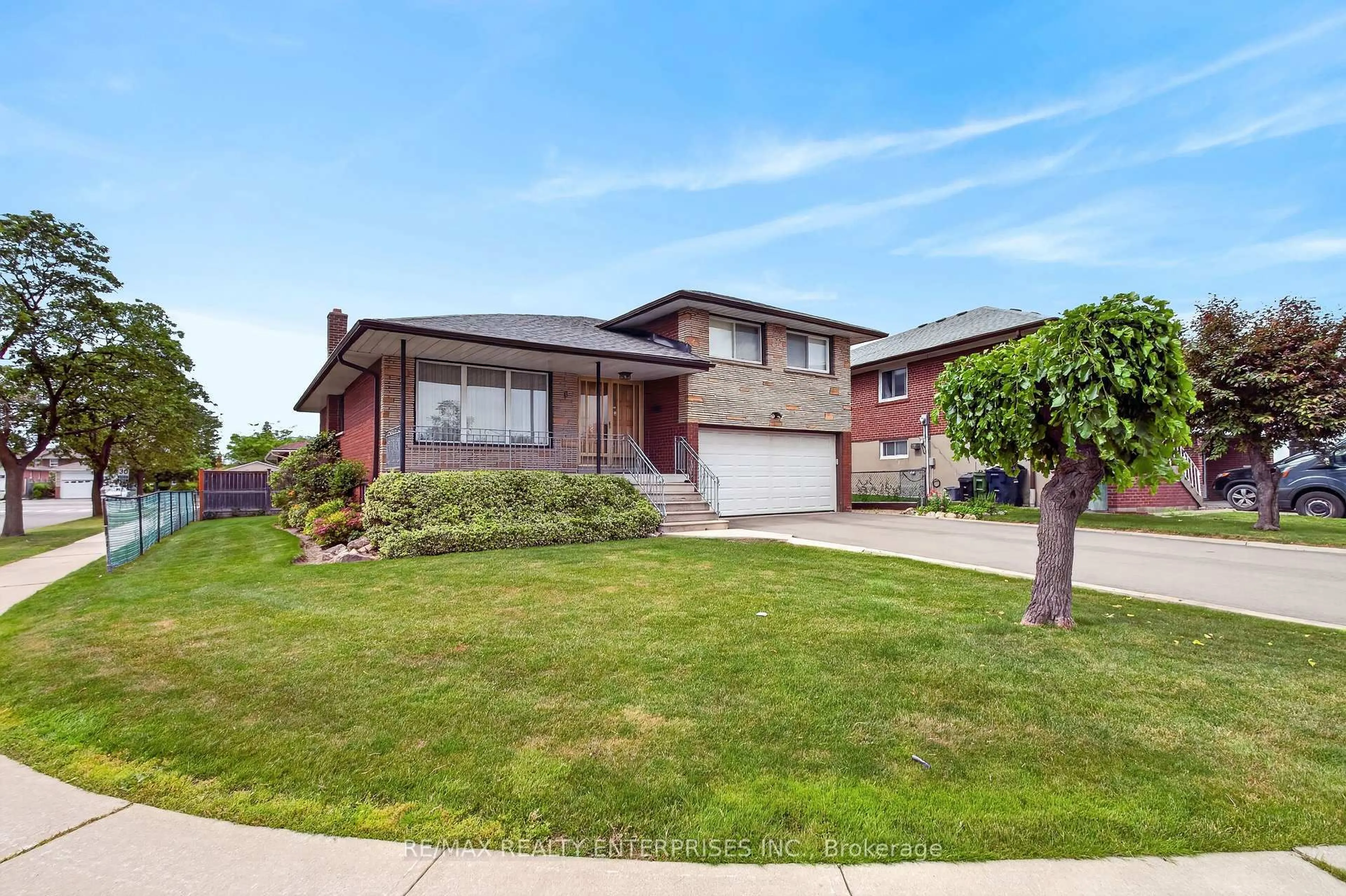 Home with brick exterior material, street for 3 Slane Crt, Toronto Ontario M9V 3X5