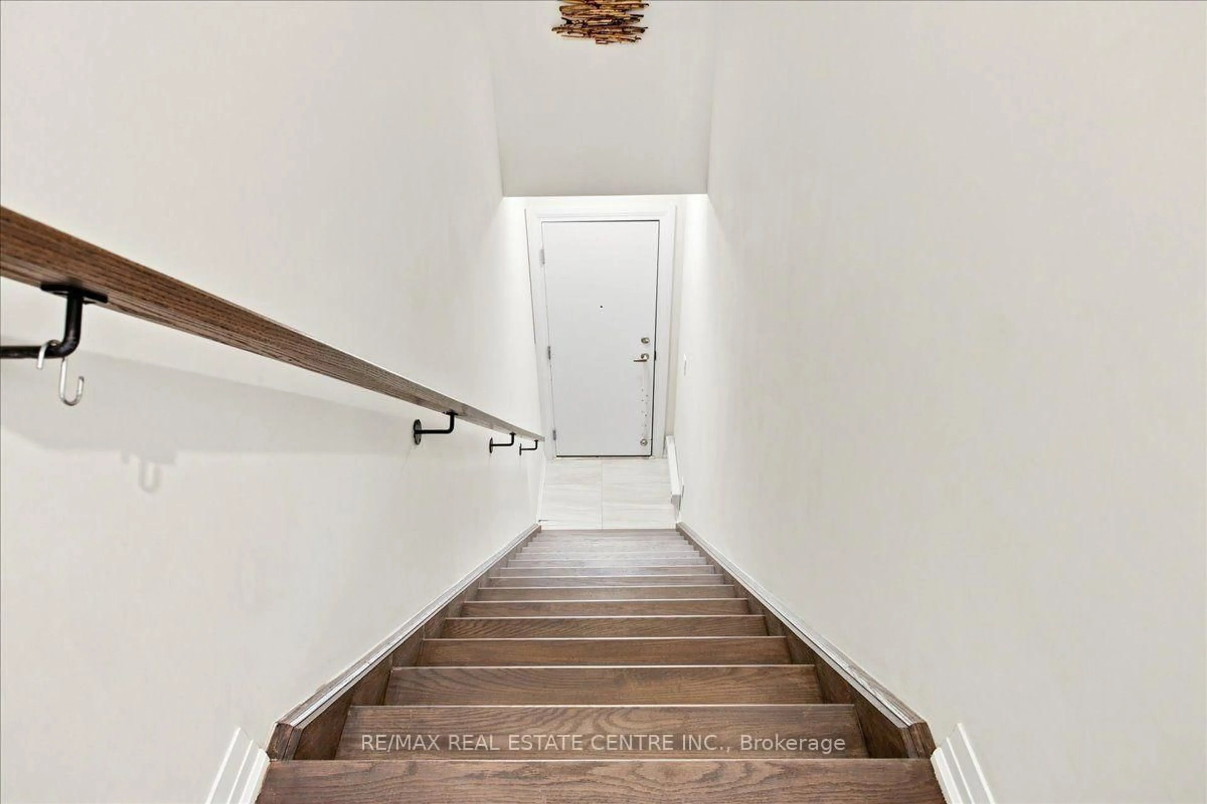 Stairs for 1597 Rose Way #103, Milton Ontario L9E 1N4