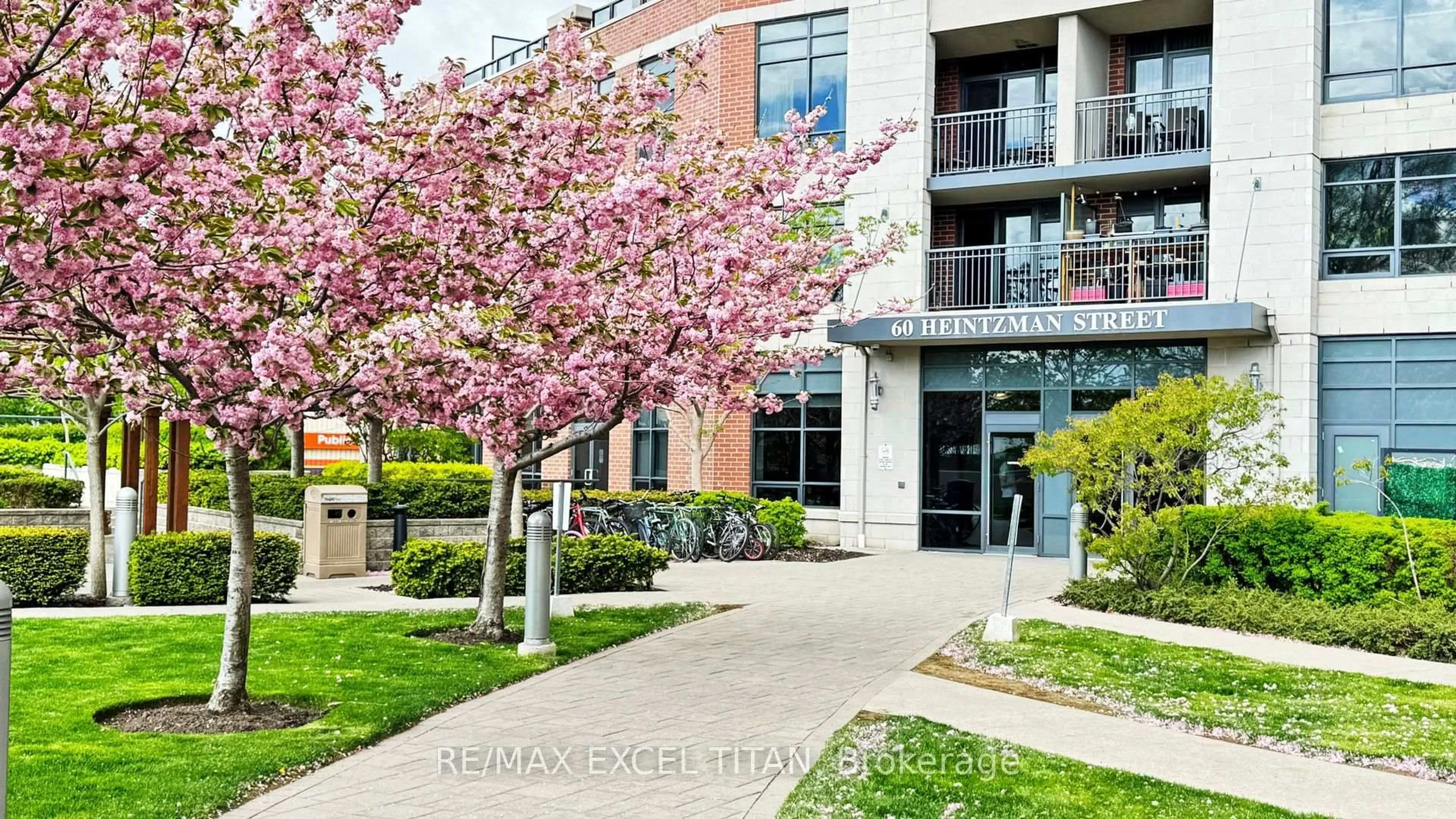 Unknown for 60 Heintzman St #1132, Toronto Ontario M6P 5A1