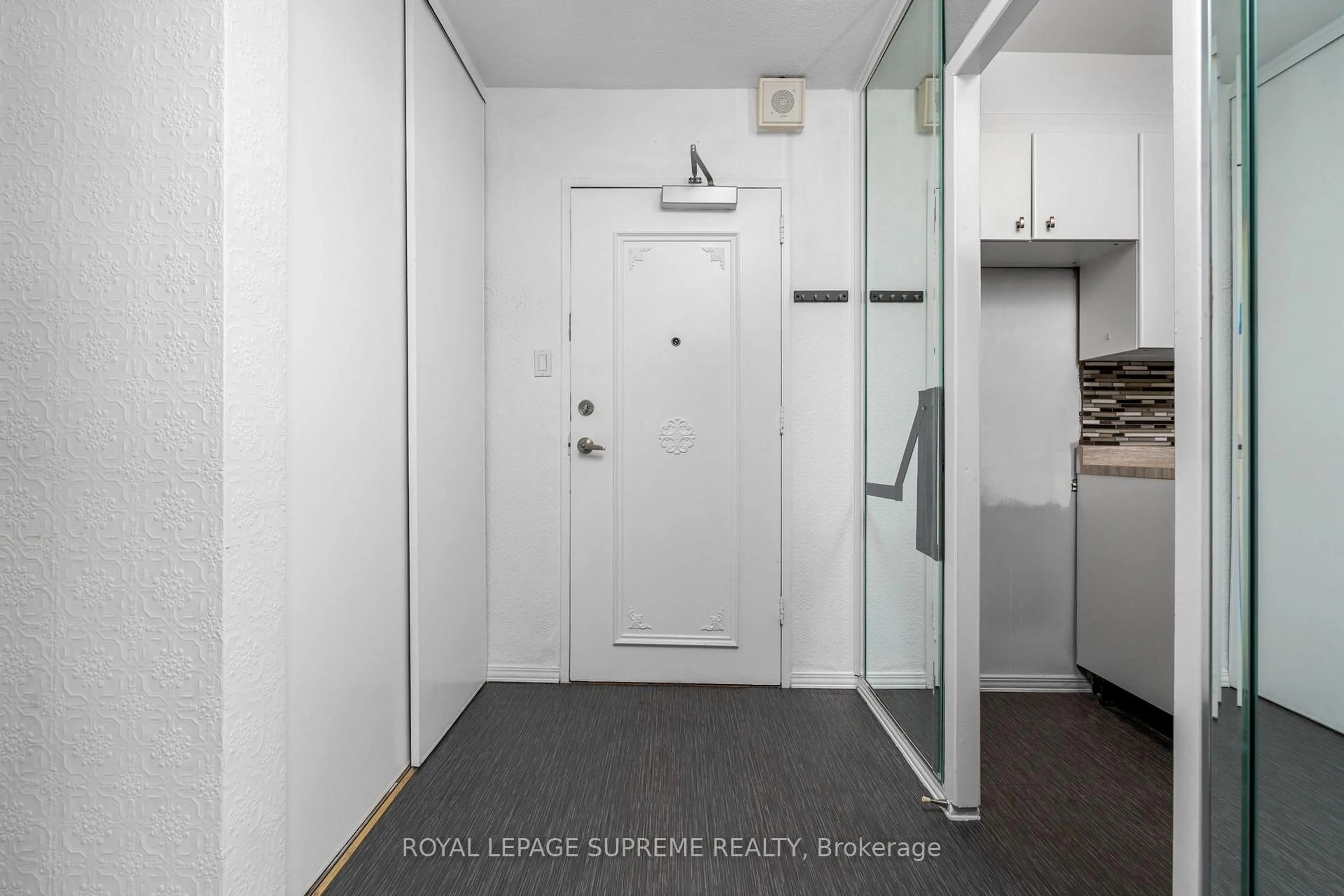 Unknown for 85 Emmett Ave #2409, Toronto Ontario M6M 5A2