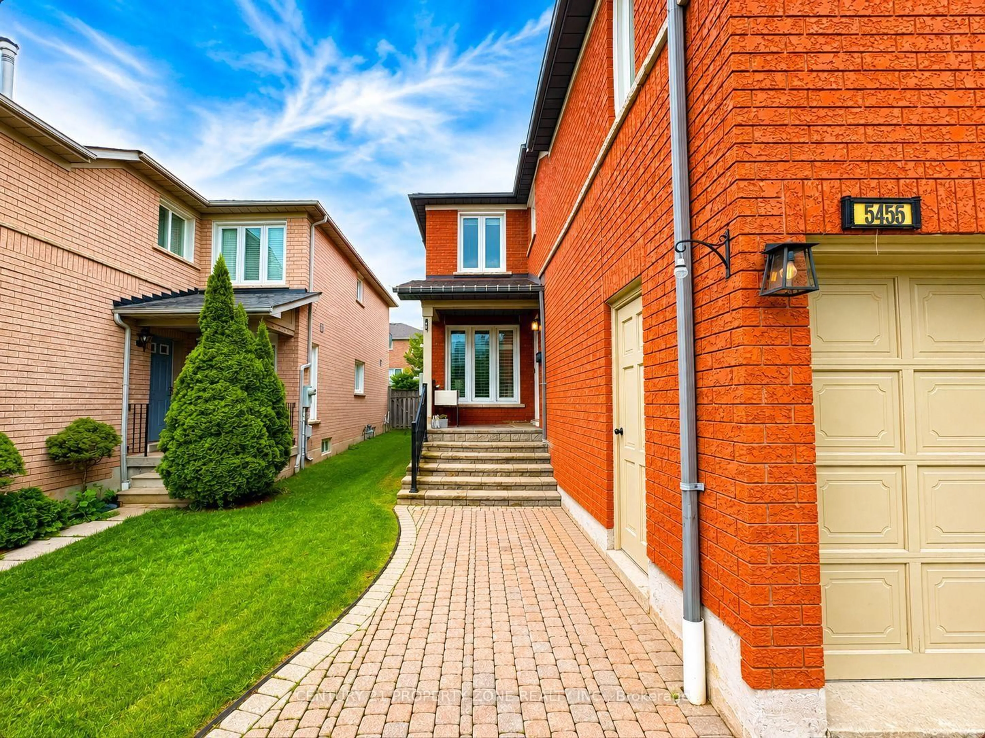 Home with brick exterior material, street for 5456 Palmerston Cres, Mississauga Ontario L5M 5Z8