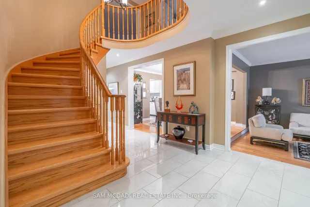 69 Parkside Dr, Brampton 3