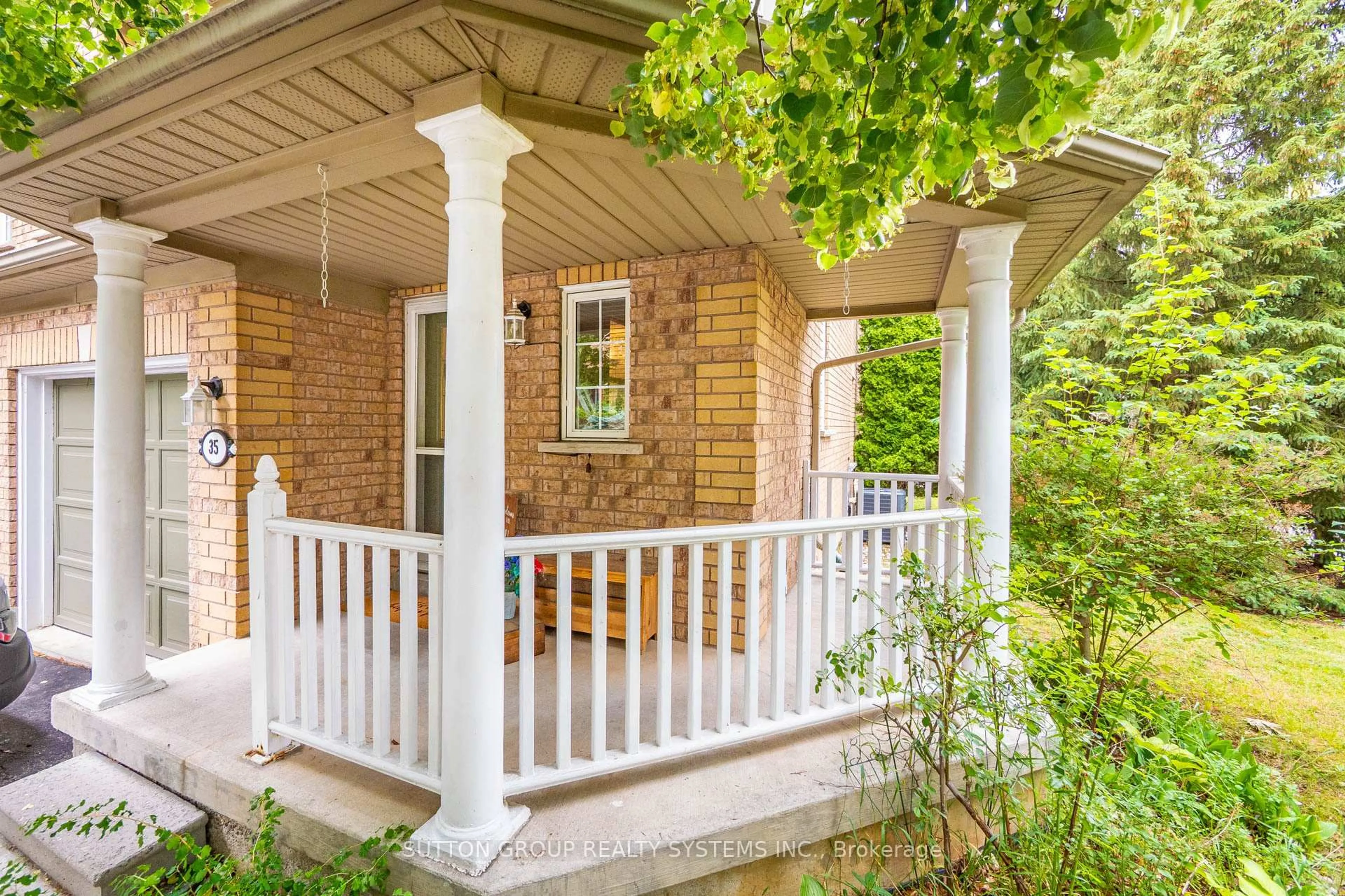 Patio, street for 2871 Darien Rd #35, Burlington Ontario L7M 4R6
