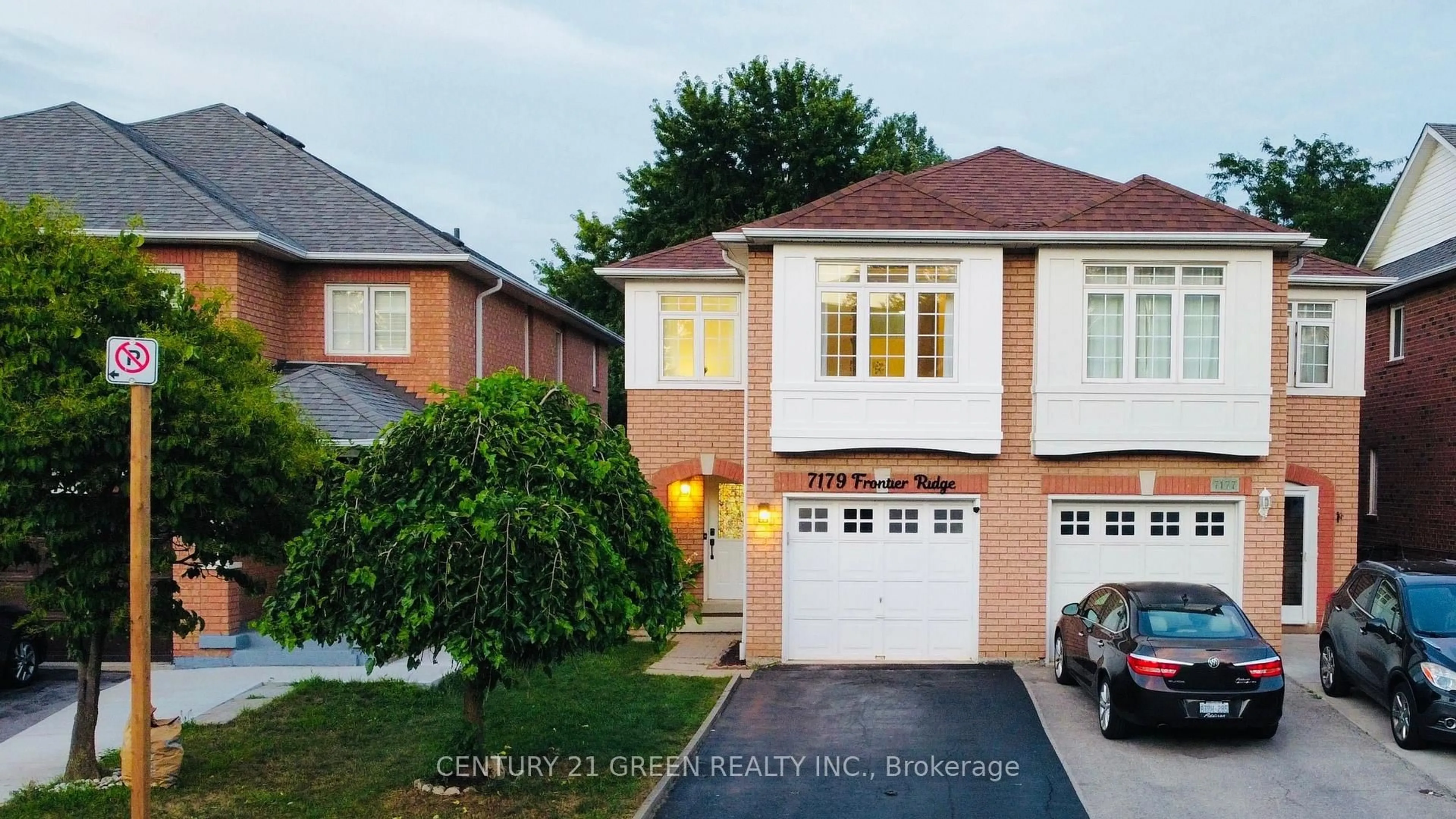 Home with brick exterior material, street for 7179 Frontier Rdge, Mississauga Ontario L5N 7R2