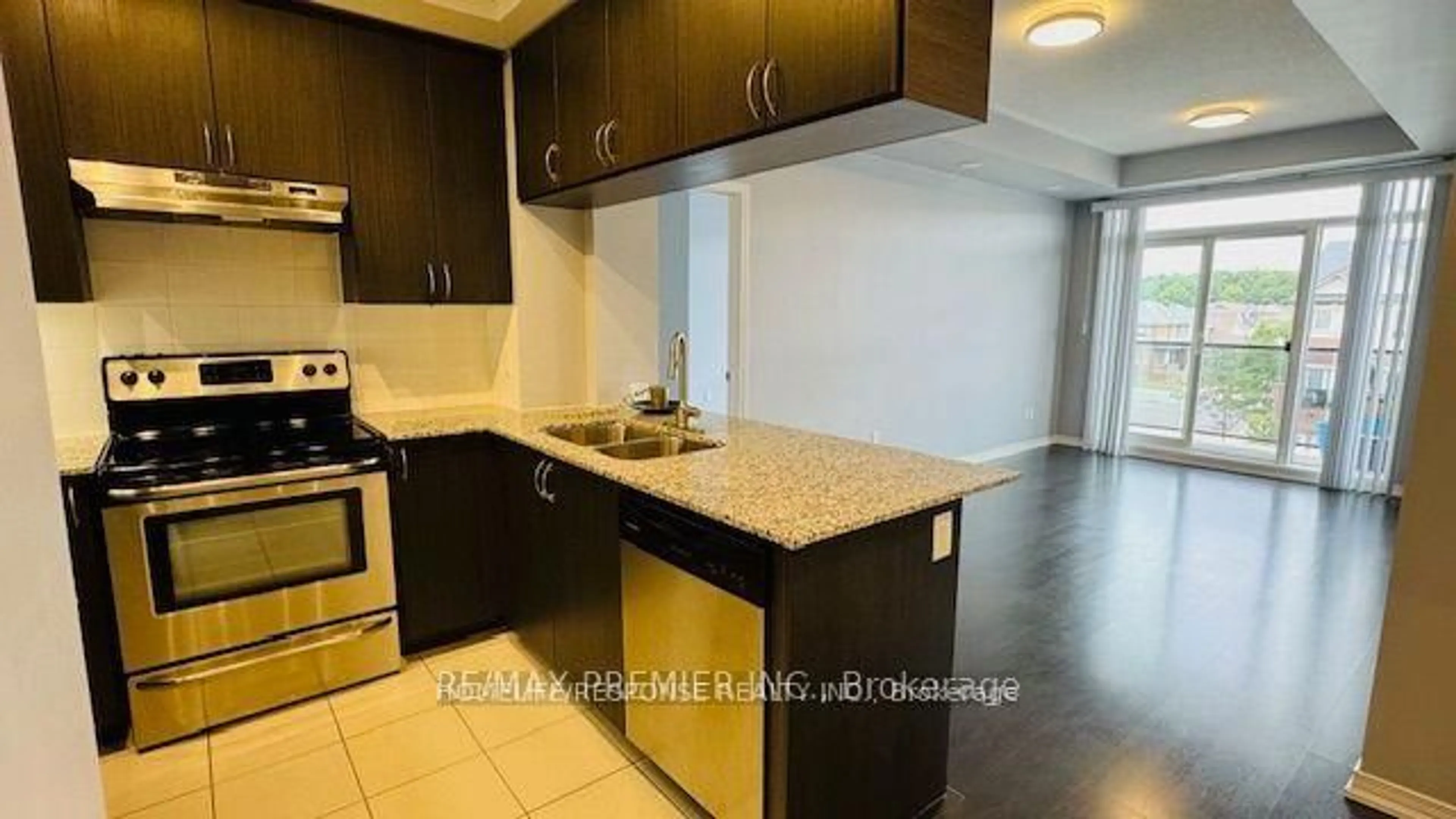 Standard kitchen, unknown for 54 SKY HARBOUR Dr #313, Brampton Ontario L7A 0A1