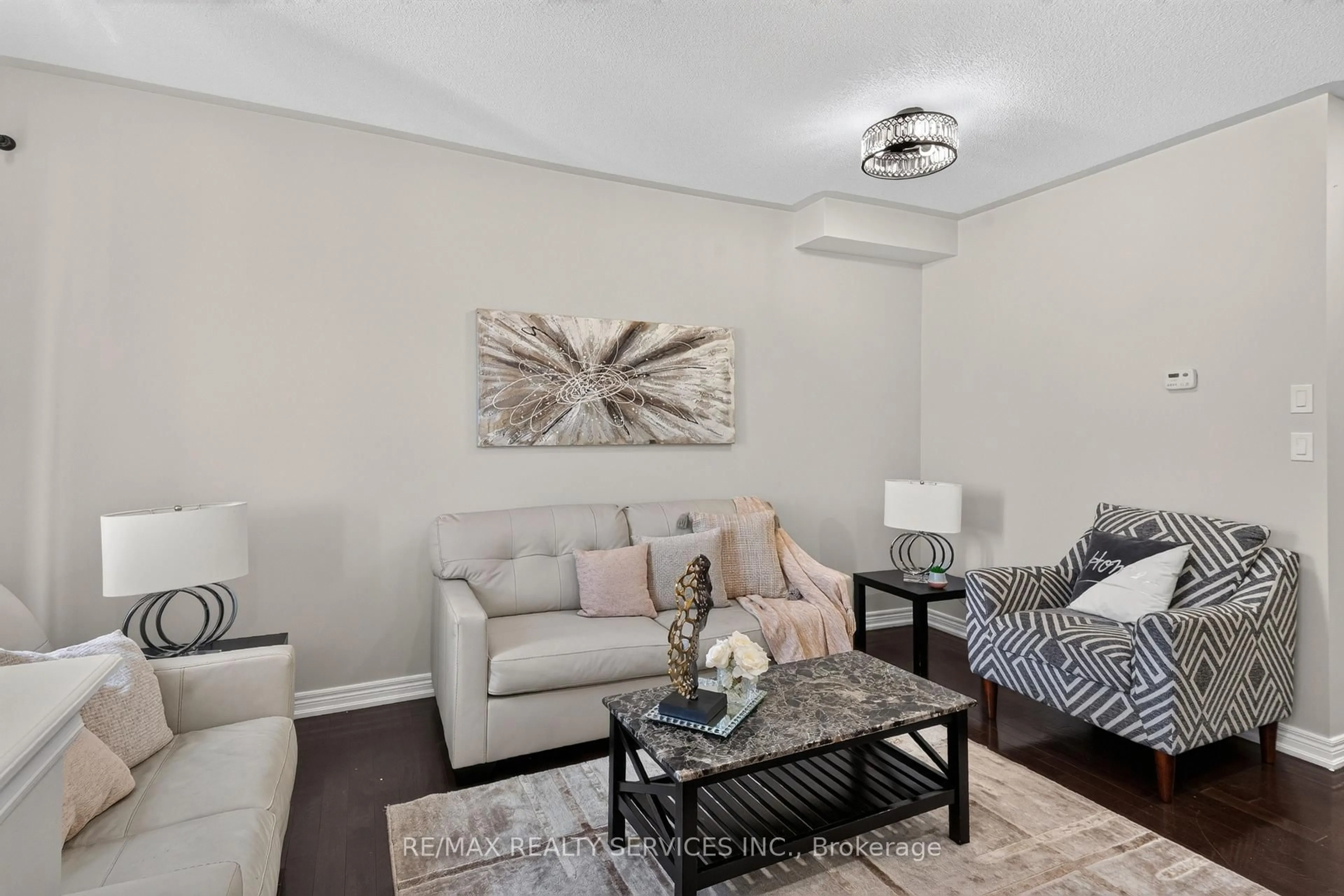 Living room with furniture, unknown for 109 Bonnie Braes Dr, Brampton Ontario L6Y 0Z5