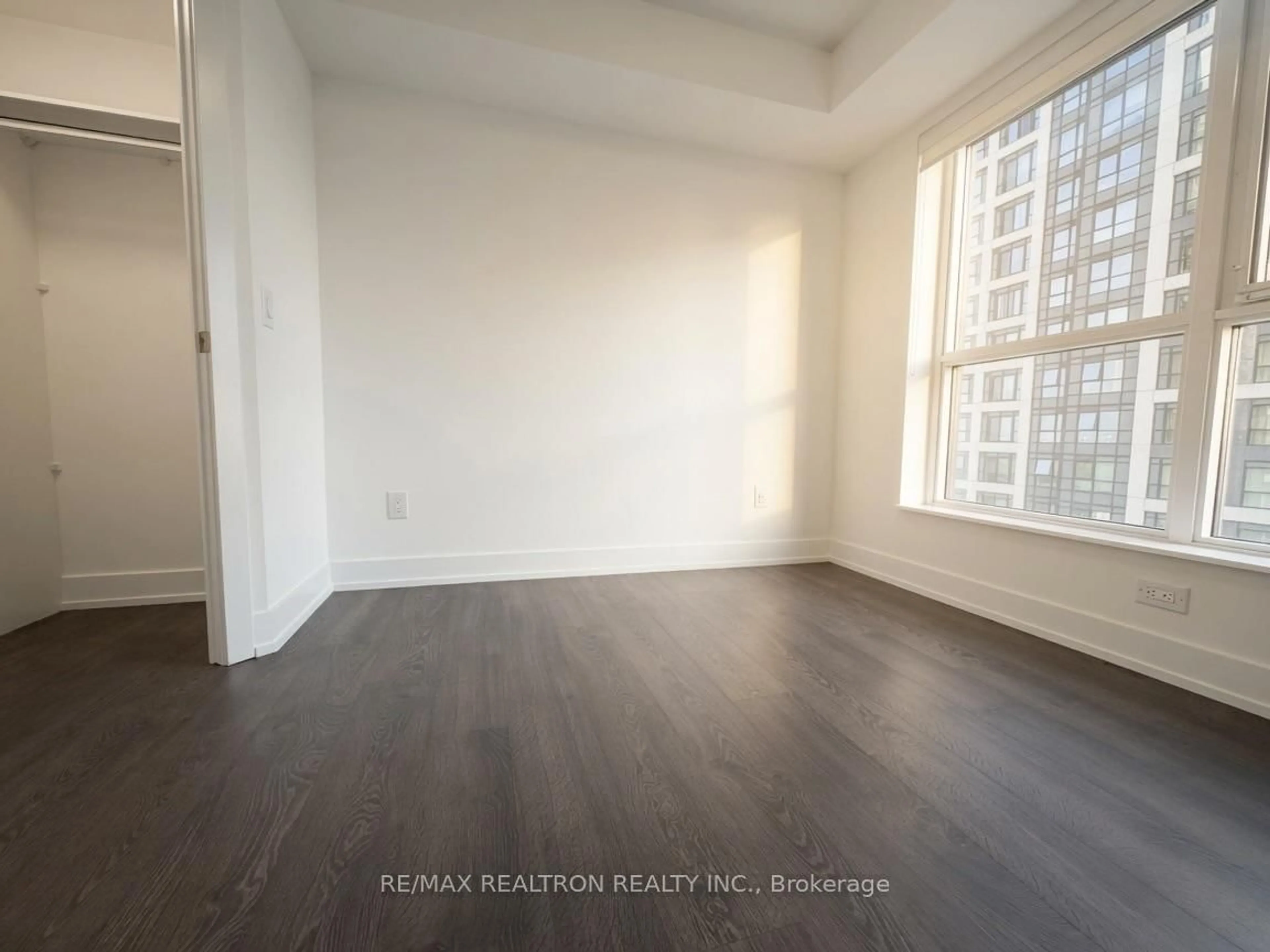 A pic of a room for 5 Mabelle Ave #2533, Toronto Ontario M9A 0C8