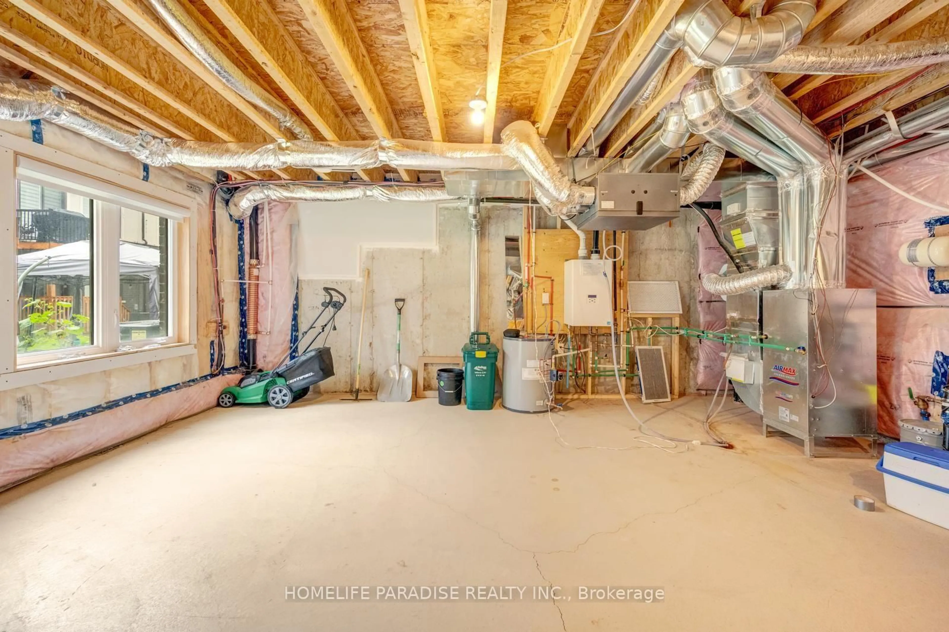 Unknown for 1356 Kaniv St, Oakville Ontario L6M 5R3