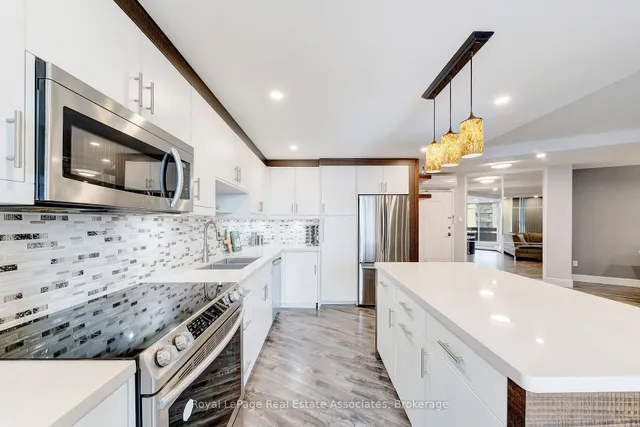 335 Mill Rd #1406, Toronto 3
