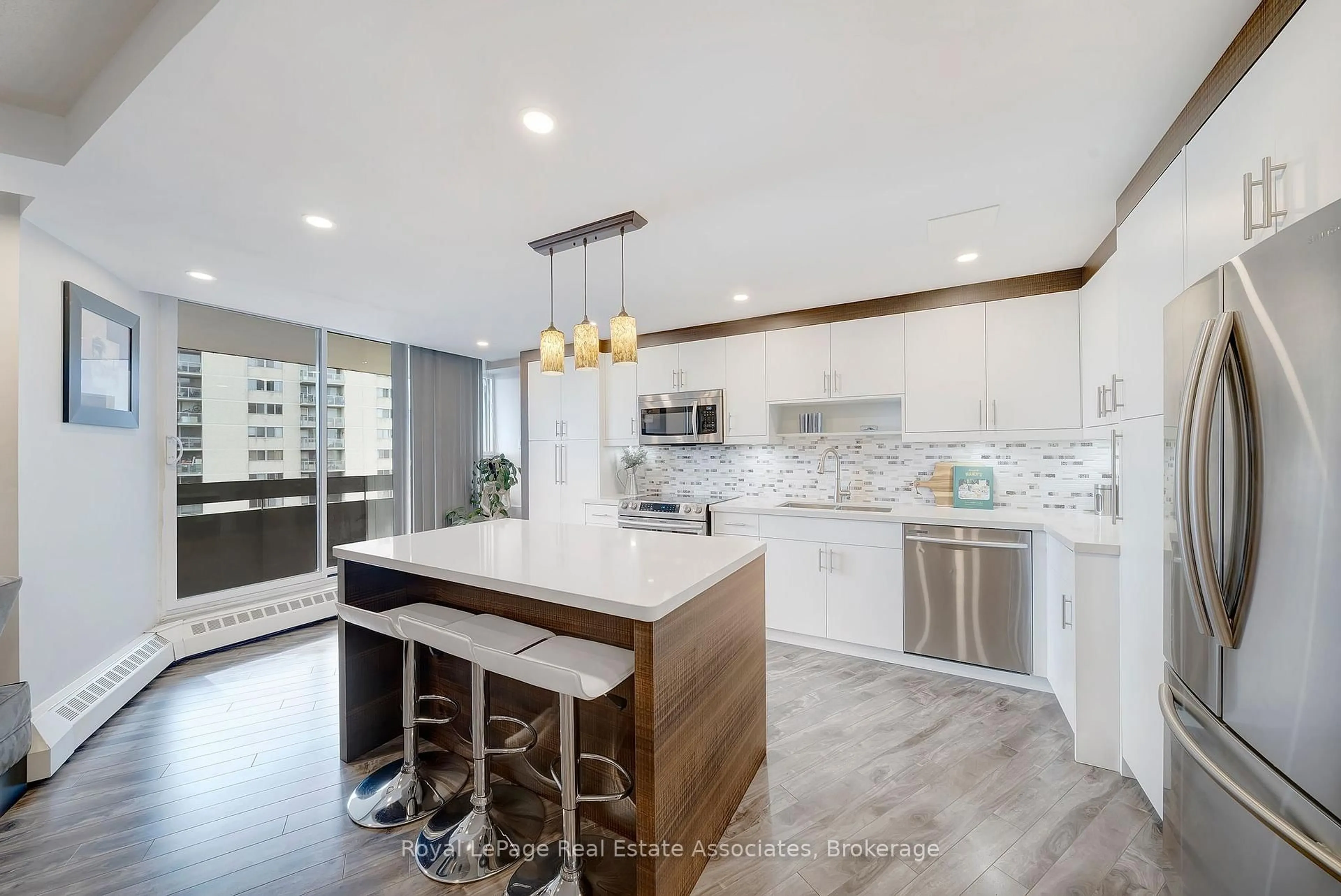Open concept kitchen, ceramic/tile floor for 335 Mill Rd #1406, Toronto Ontario M9C 1Y6