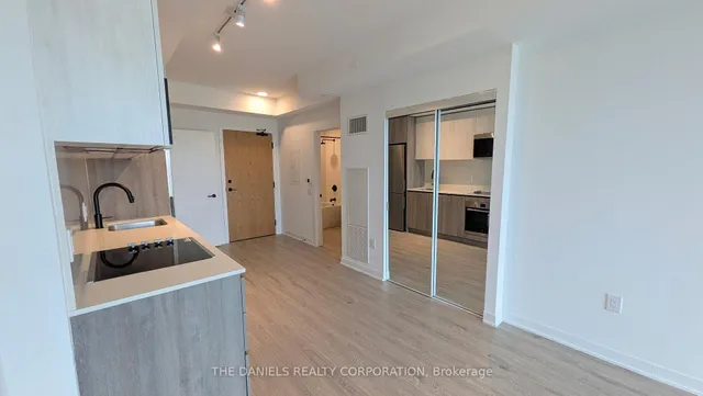 2495 Eglinton Ave #510, Mississauga 4