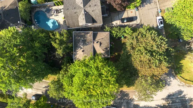 1242 Richards Cres, Oakville 5