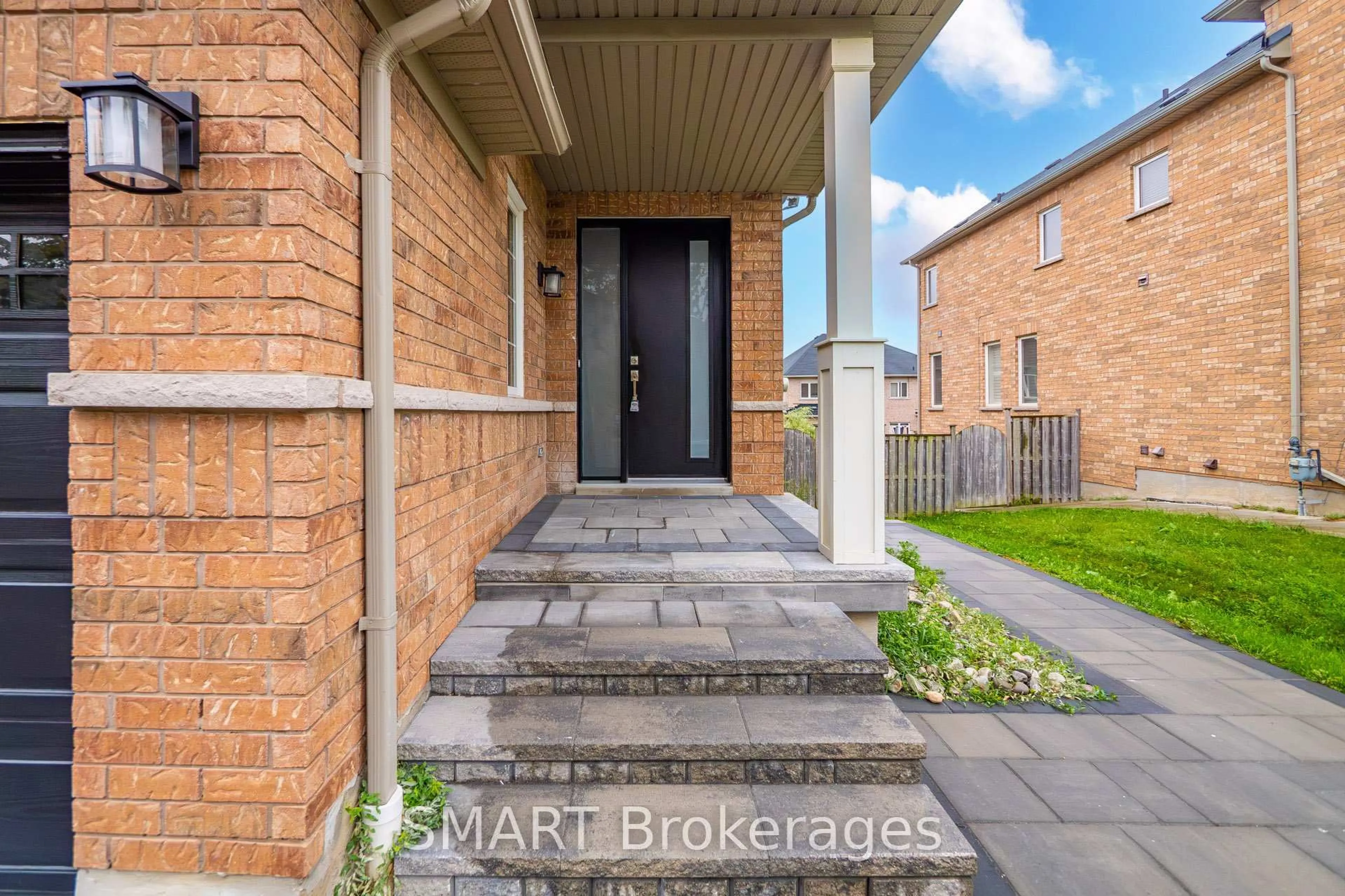 Home with brick exterior material, street for 3367 Stoney Cres, Mississauga Ontario L5M 0N6
