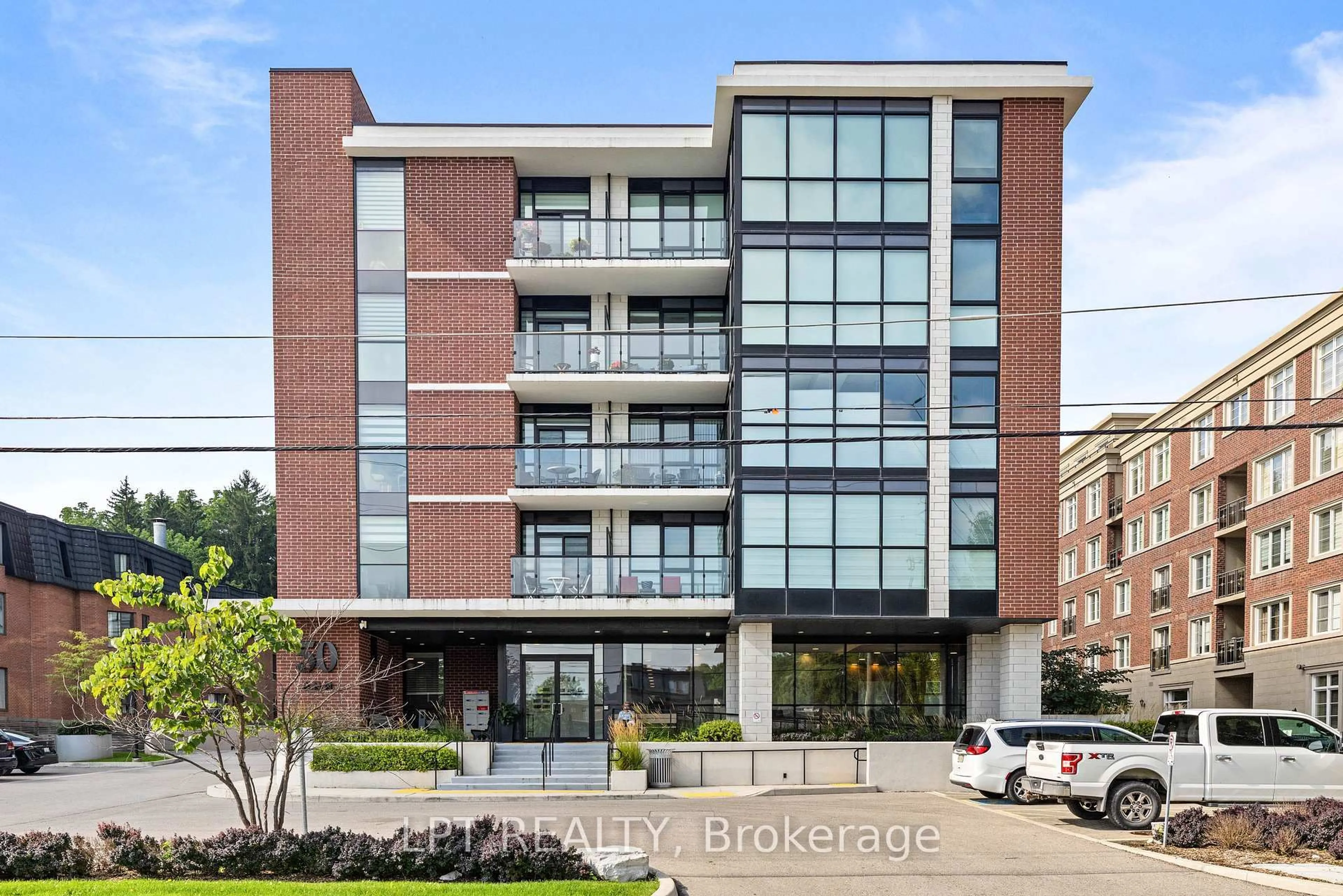 Home with brick exterior material, building for 50 Ann St #303, Caledon Ontario L7E 1B9