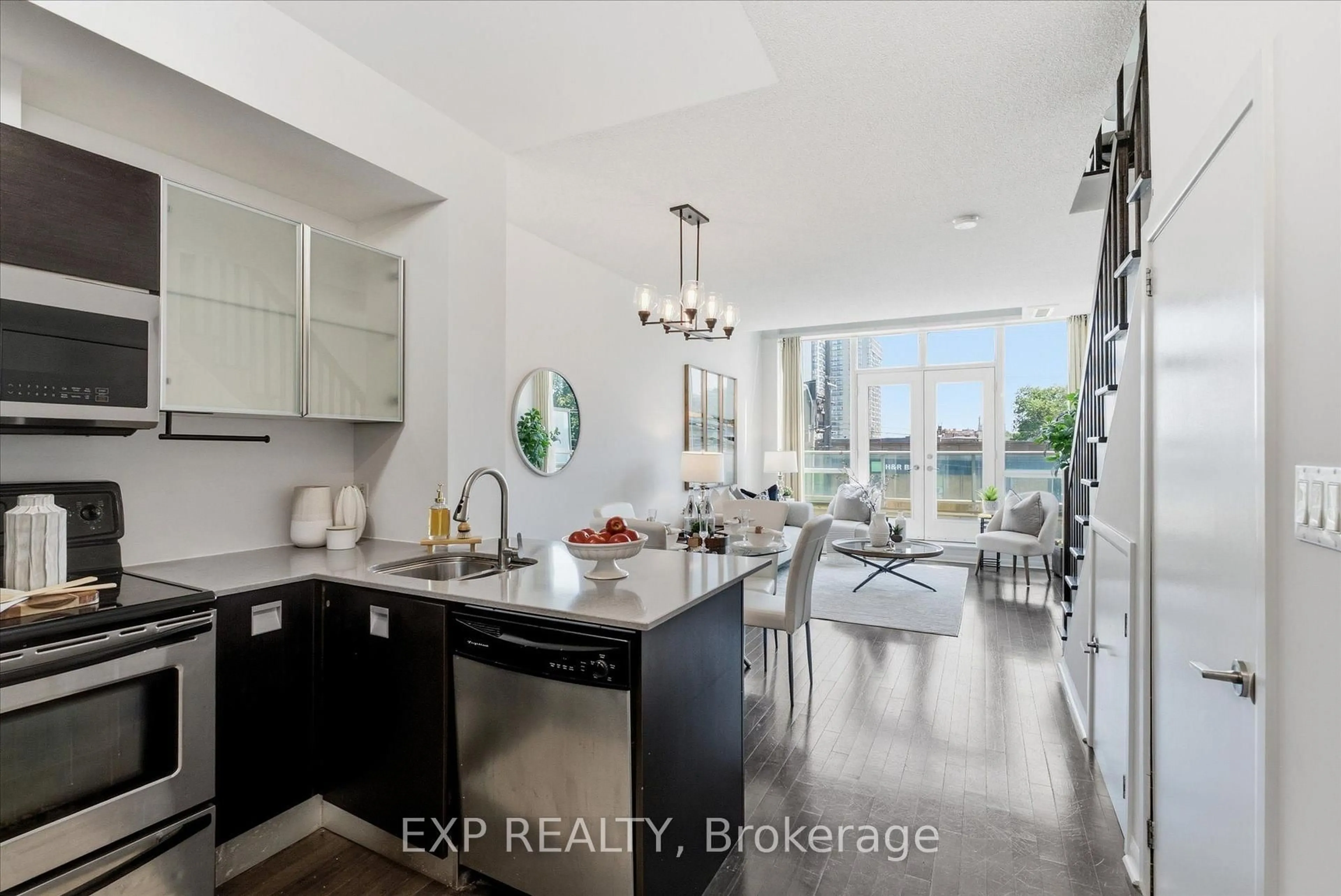Open concept kitchen, ceramic/tile floor for 3391 Bloor St #221, Toronto Ontario M8X 1G3