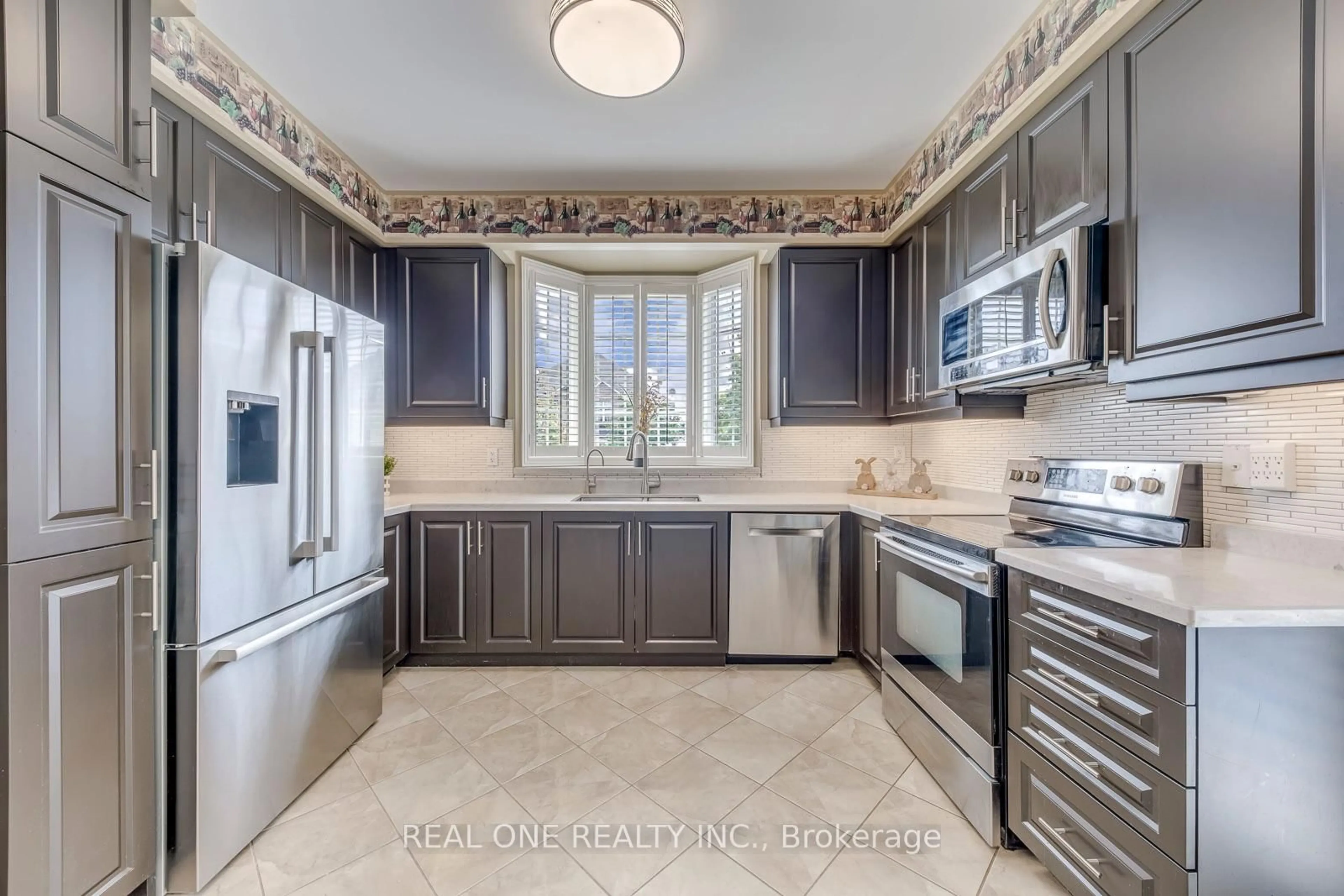 Open concept kitchen, ceramic/tile floor for 4201 Prudham Ave, Burlington Ontario L7M 0N1